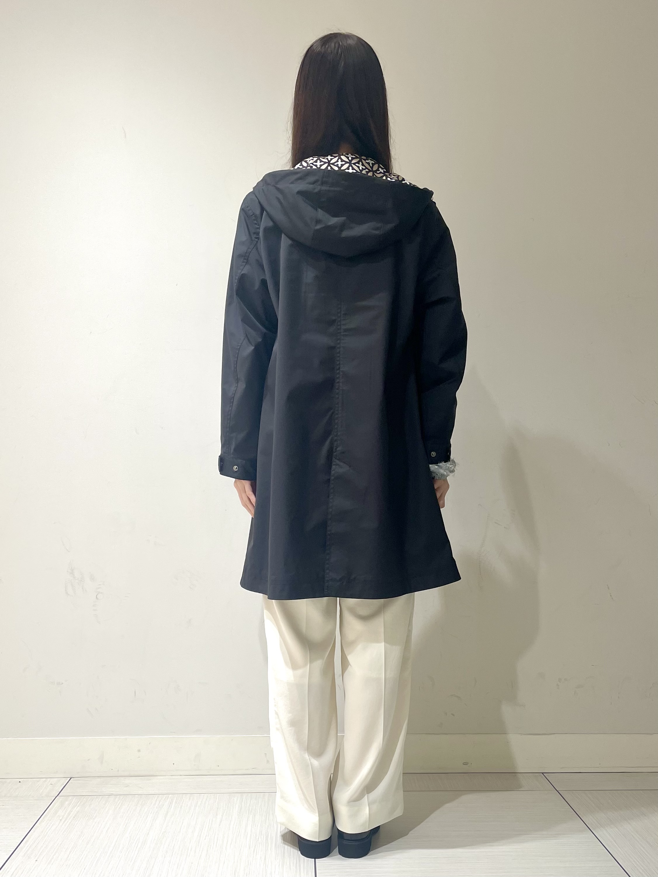 ことさんの「DRESSTERIOR｜【ウォッシャブル/撥水素材】撥水フーテッドツイルコート」を使ったコーディネート