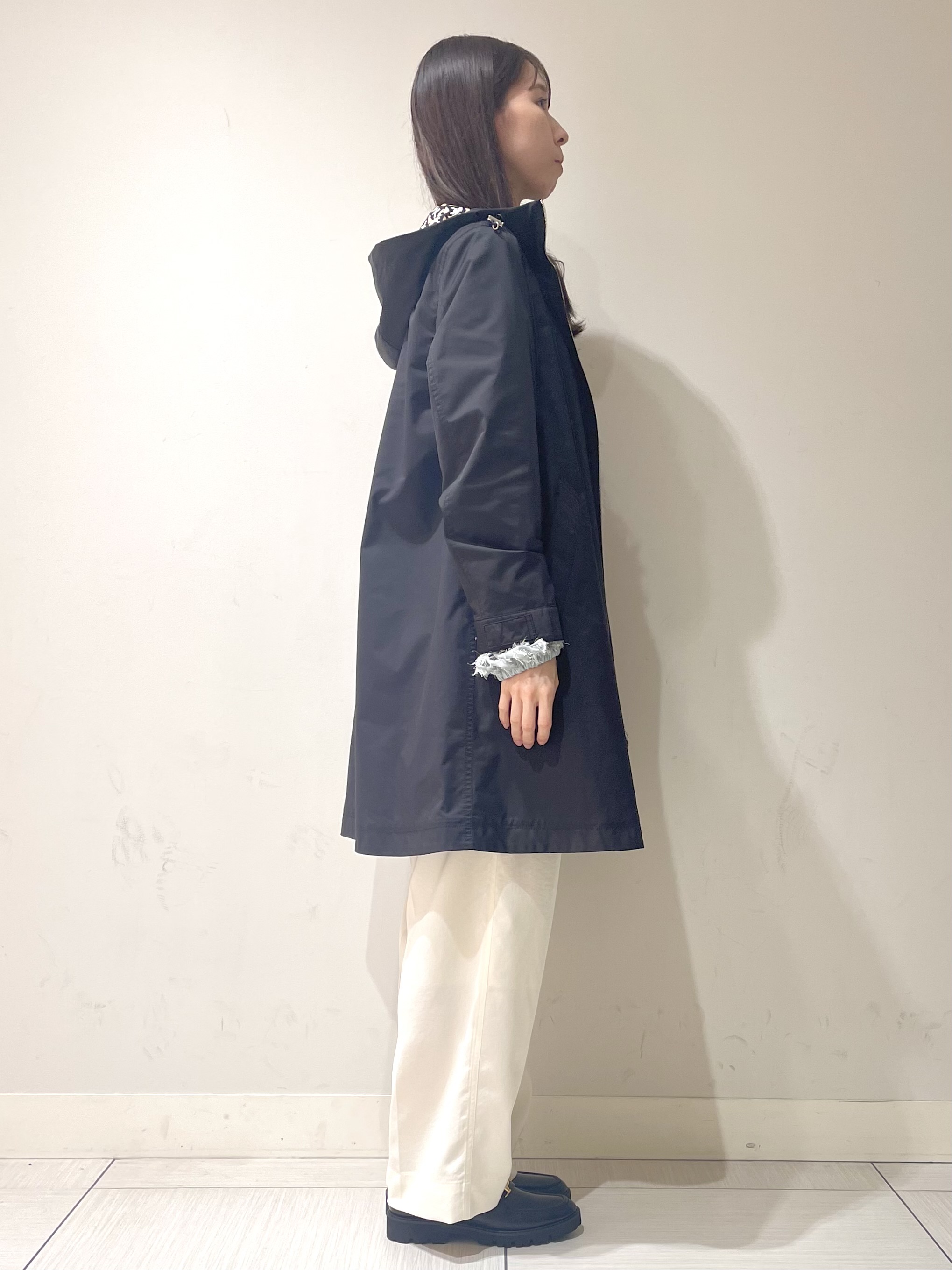 ことさんの「DRESSTERIOR｜【ウォッシャブル/撥水素材】撥水フーテッドツイルコート」を使ったコーディネート