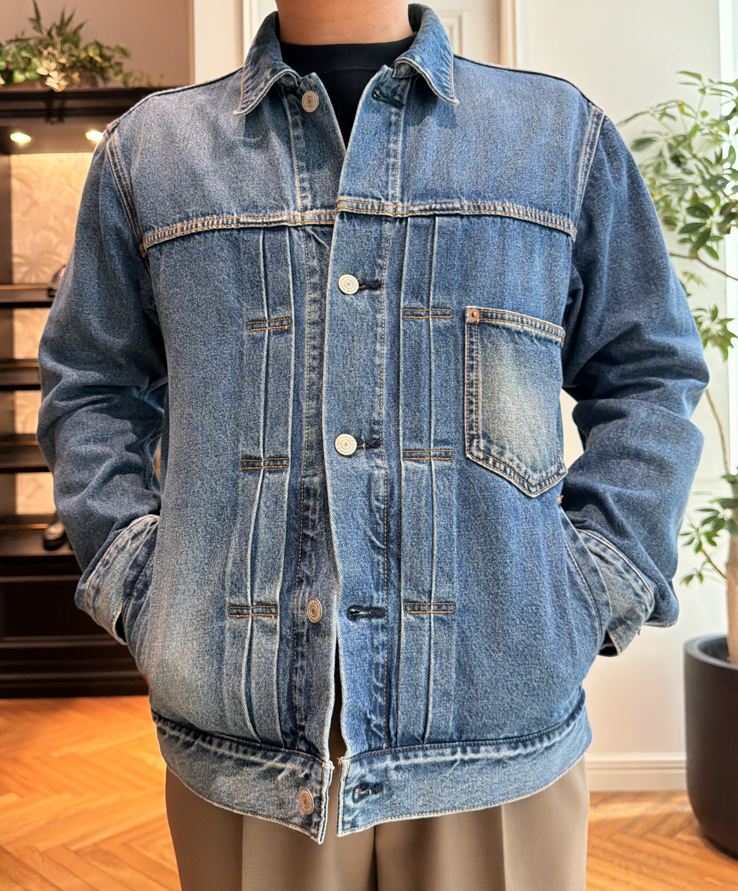 鶴田大士さんの「DRESSTERIOR｜【日本製】オンブレーチェックシャツ」を使ったコーディネート