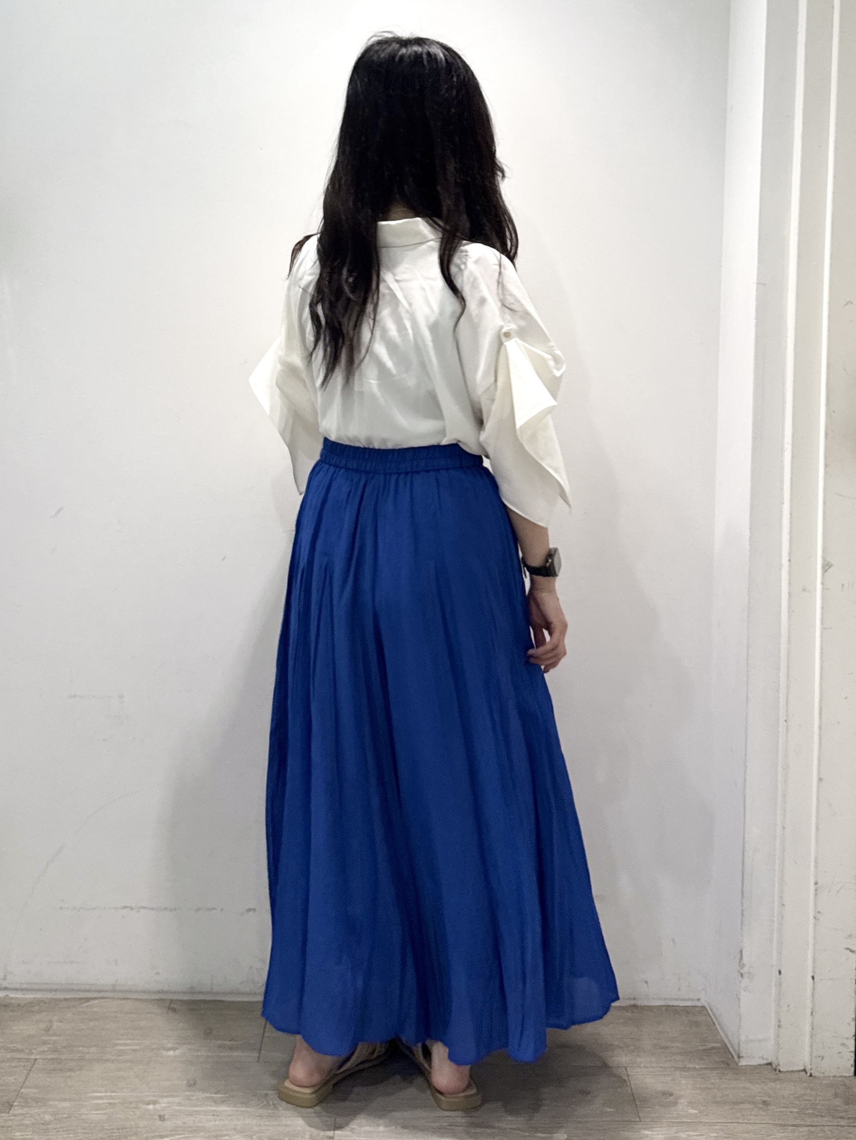 yuicciさんの「OPAQUE.CLIP｜【UV／接触冷感／吸水速乾／】タックスリーブスキッパーブラウス《洗濯機OK》」を使ったコーディネート