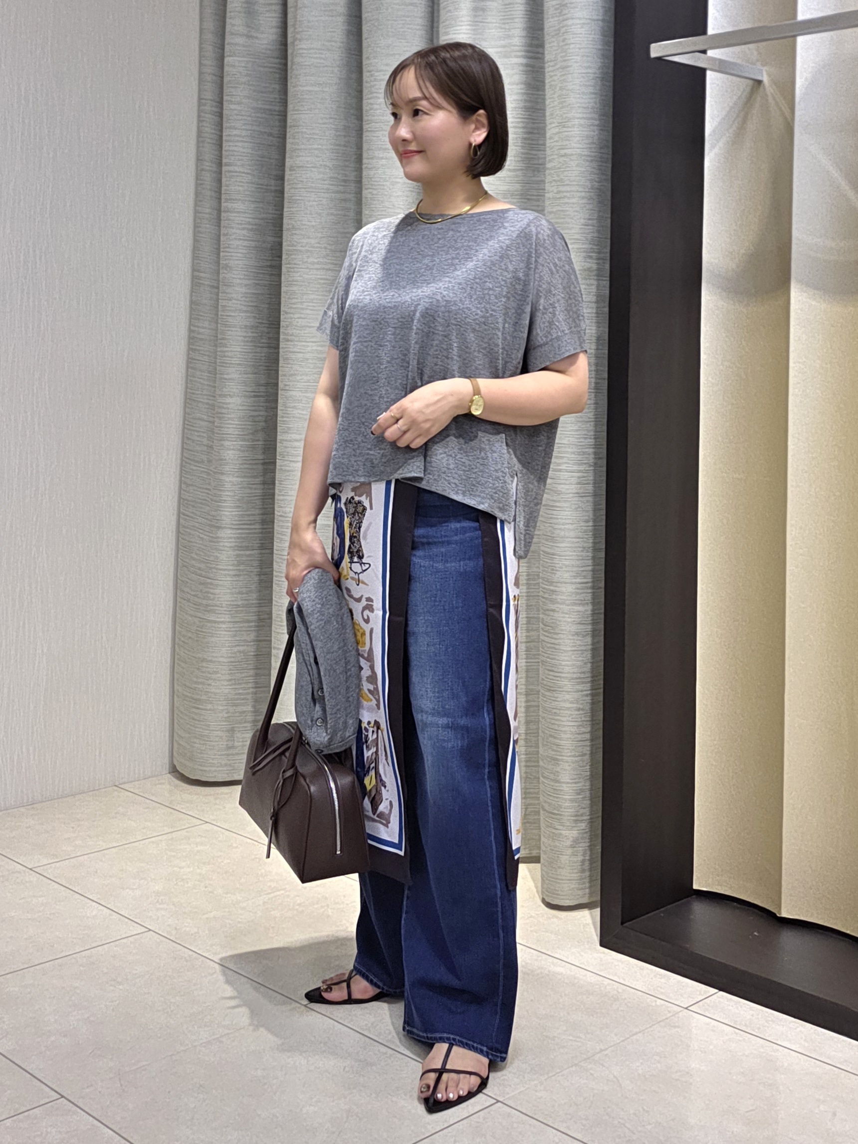 naokoさんの「UNTITLED｜【アンサンブル可/秋羽織り/シアー】前後2WAYカーディガン」を使ったコーディネート
