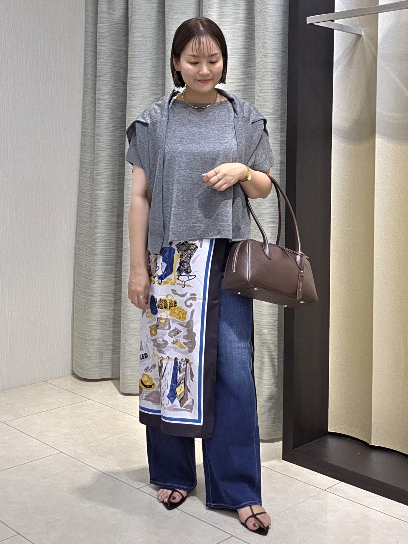 naokoさんの「UNTITLED｜【アンサンブル可/秋羽織り/シアー】前後2WAYカーディガン」を使ったコーディネート