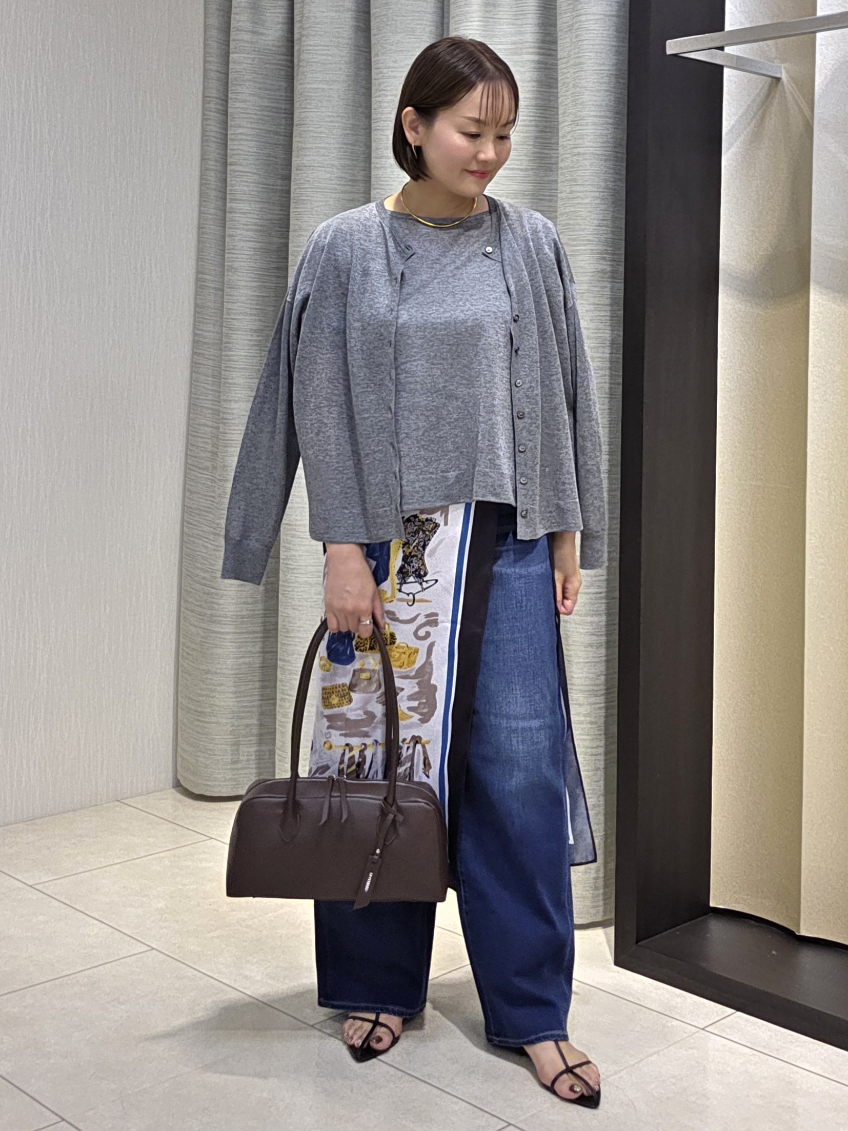 naokoさんの「UNTITLED｜【アンサンブル可/秋羽織り/シアー】前後2WAYカーディガン」を使ったコーディネート