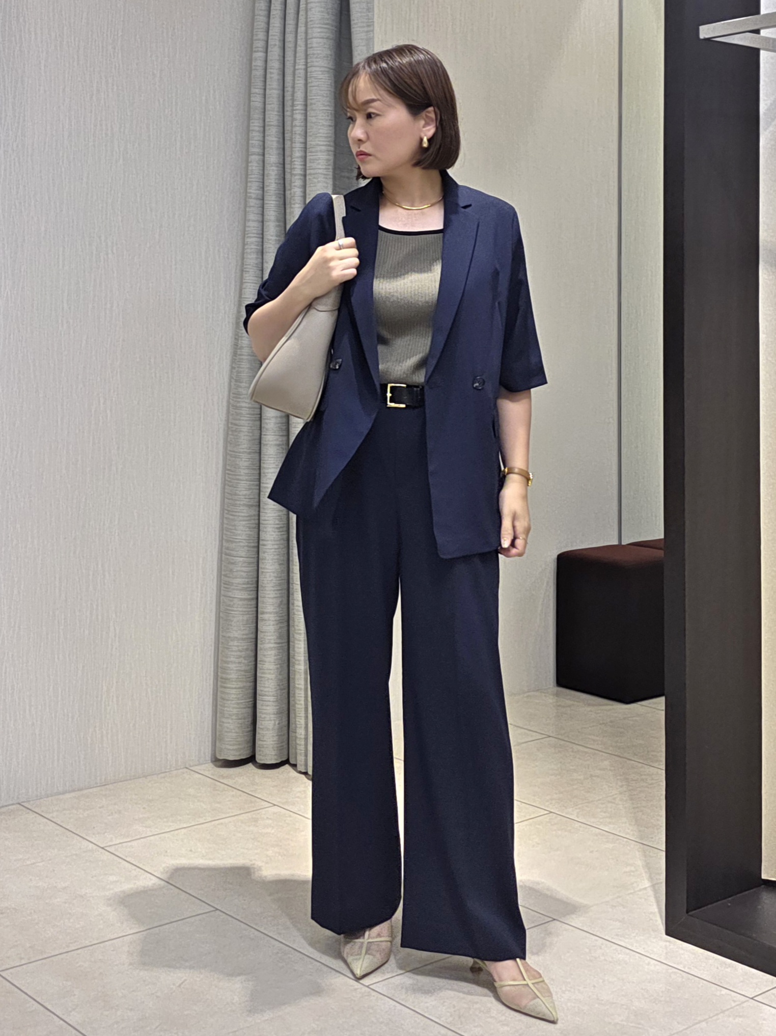 naokoさんの「UNTITLED｜【秋の通勤羽織/セットアップ可/UVカット】エアリークール半袖ジャケット」を使ったコーディネート