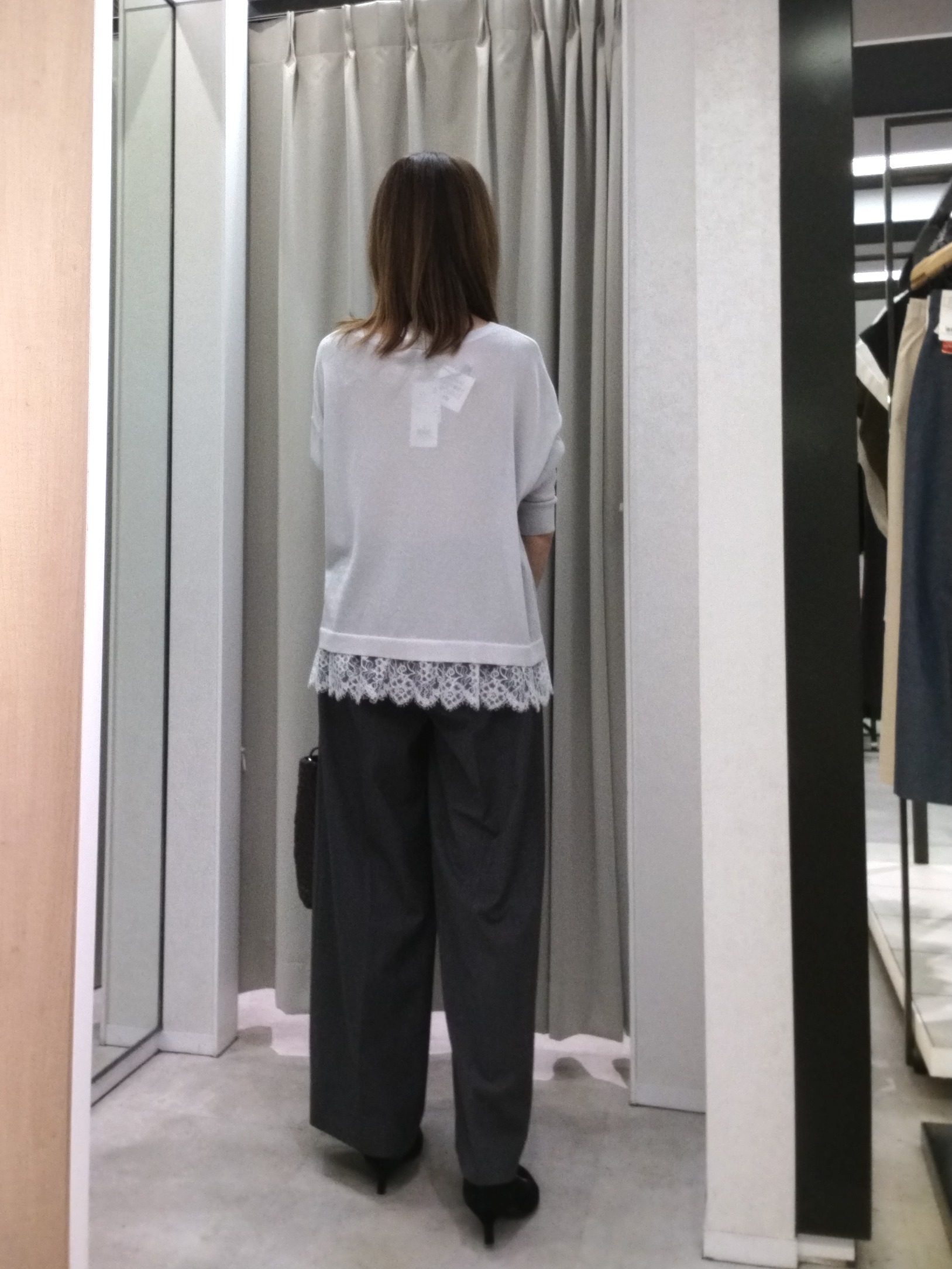 もりさんの「UNTITLED｜【一枚で着映え】レースドッキングニットプルオーバー」を使ったコーディネート