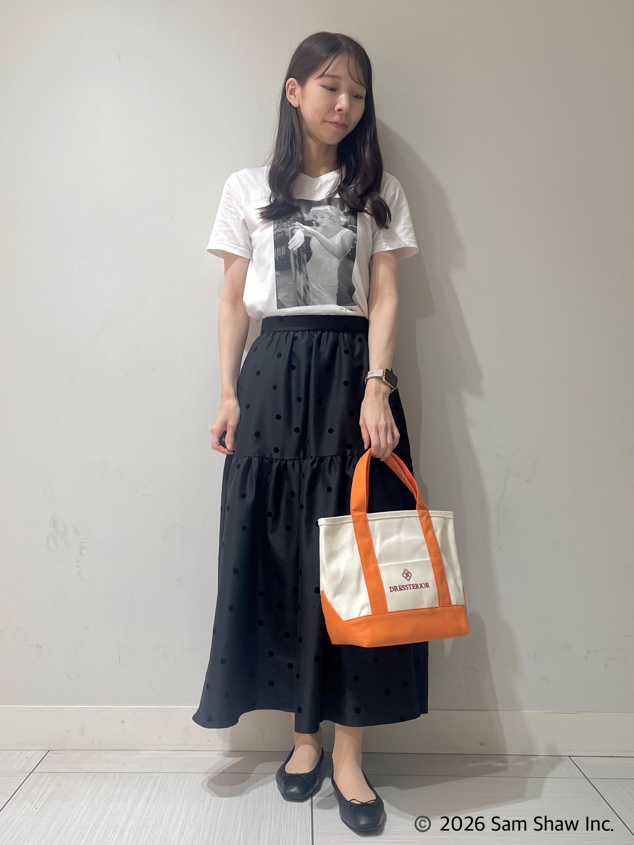 ことさんの「DRESSTERIOR｜【別注】マリリンモンロー/モノトーンプリントTシャツ」を使ったコーディネート