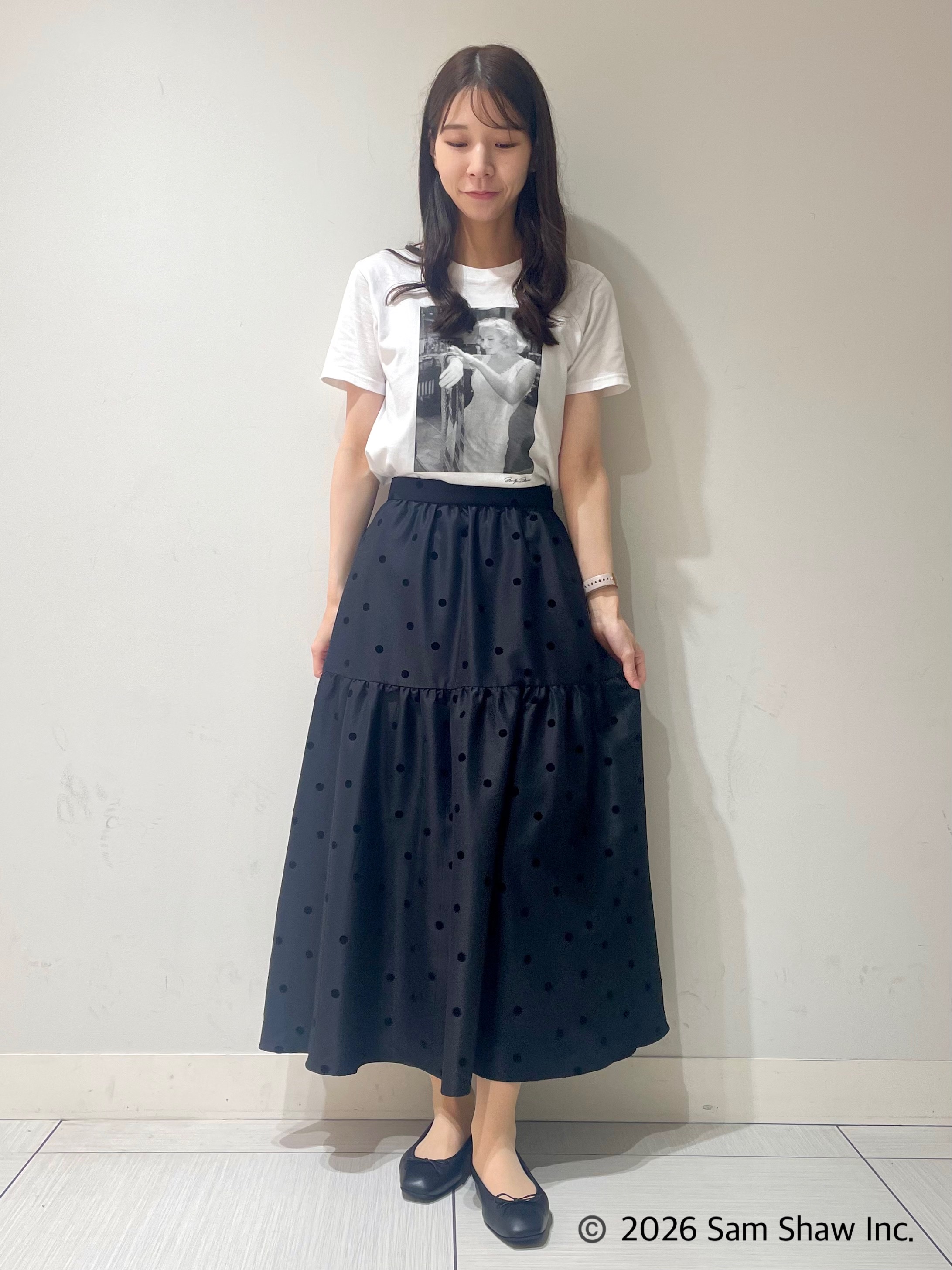 ことさんの「DRESSTERIOR｜【別注】マリリンモンロー/モノトーンプリントTシャツ」を使ったコーディネート