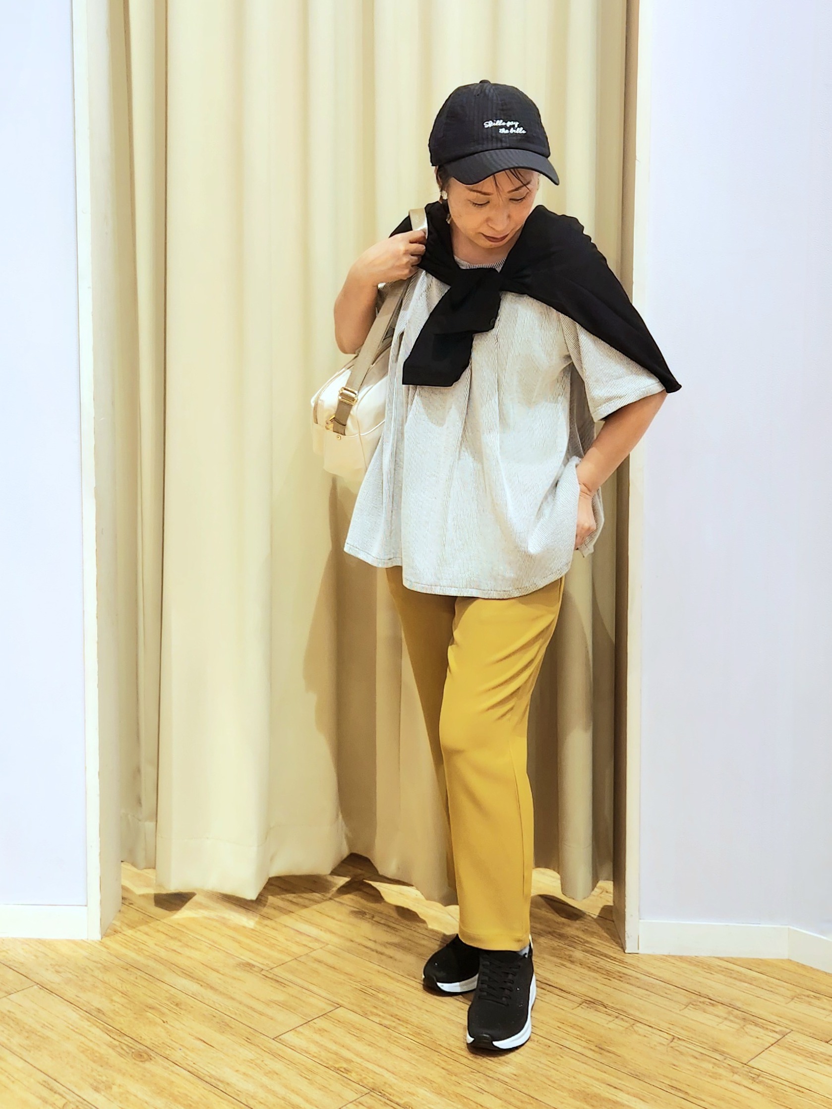 くまさんの「SHOO･LA･RUE｜【洗濯機可/S-LL】インせずすっきり見え ストライプ柄タックトップス」を使ったコーディネート