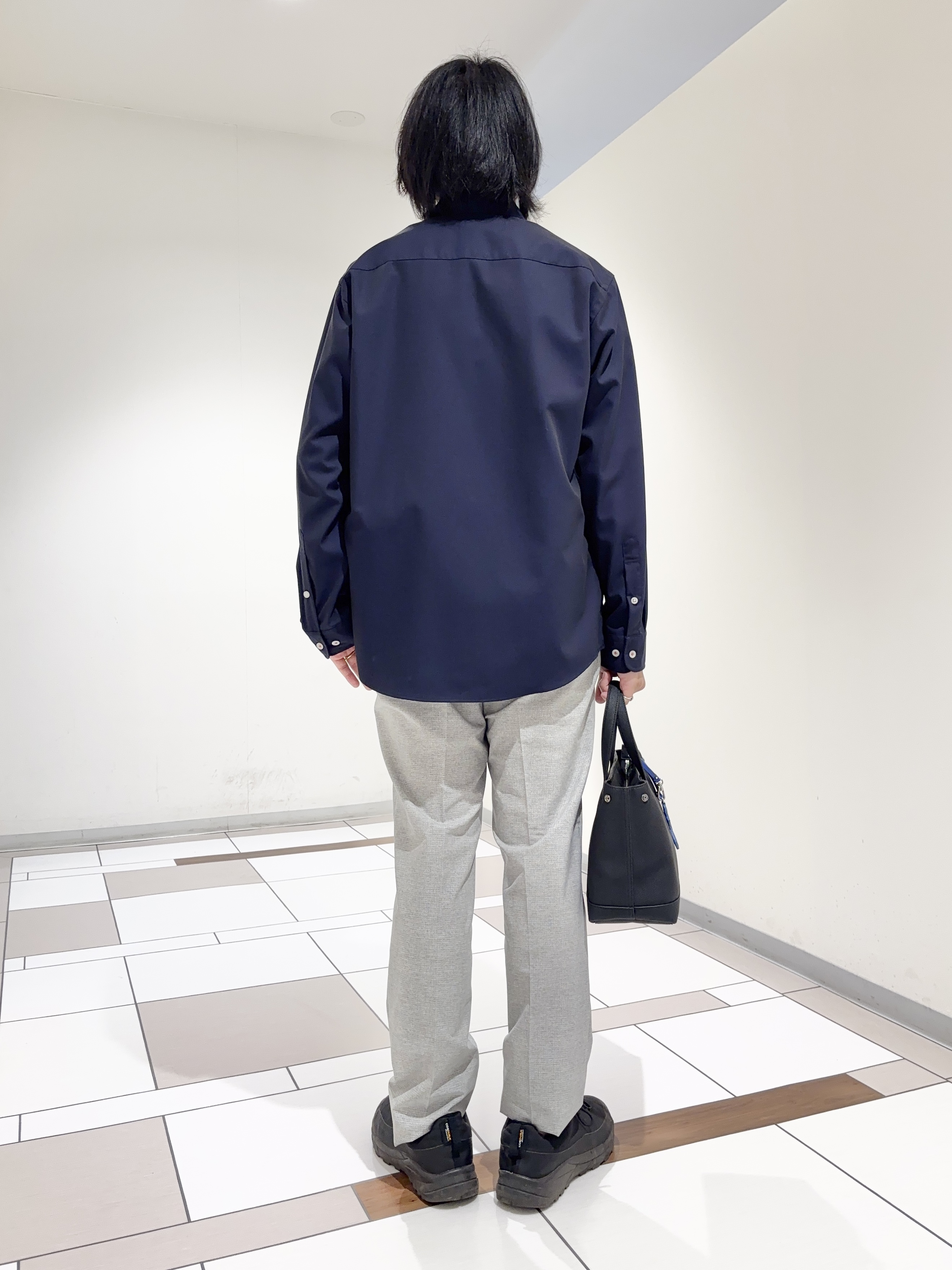 及川さんの「TAKEO KIKUCHI｜【BOWLER HAT LABEL】ボーラーハットウォーカー刺繍 ボタンダウンシャツ」を使ったコーディネート