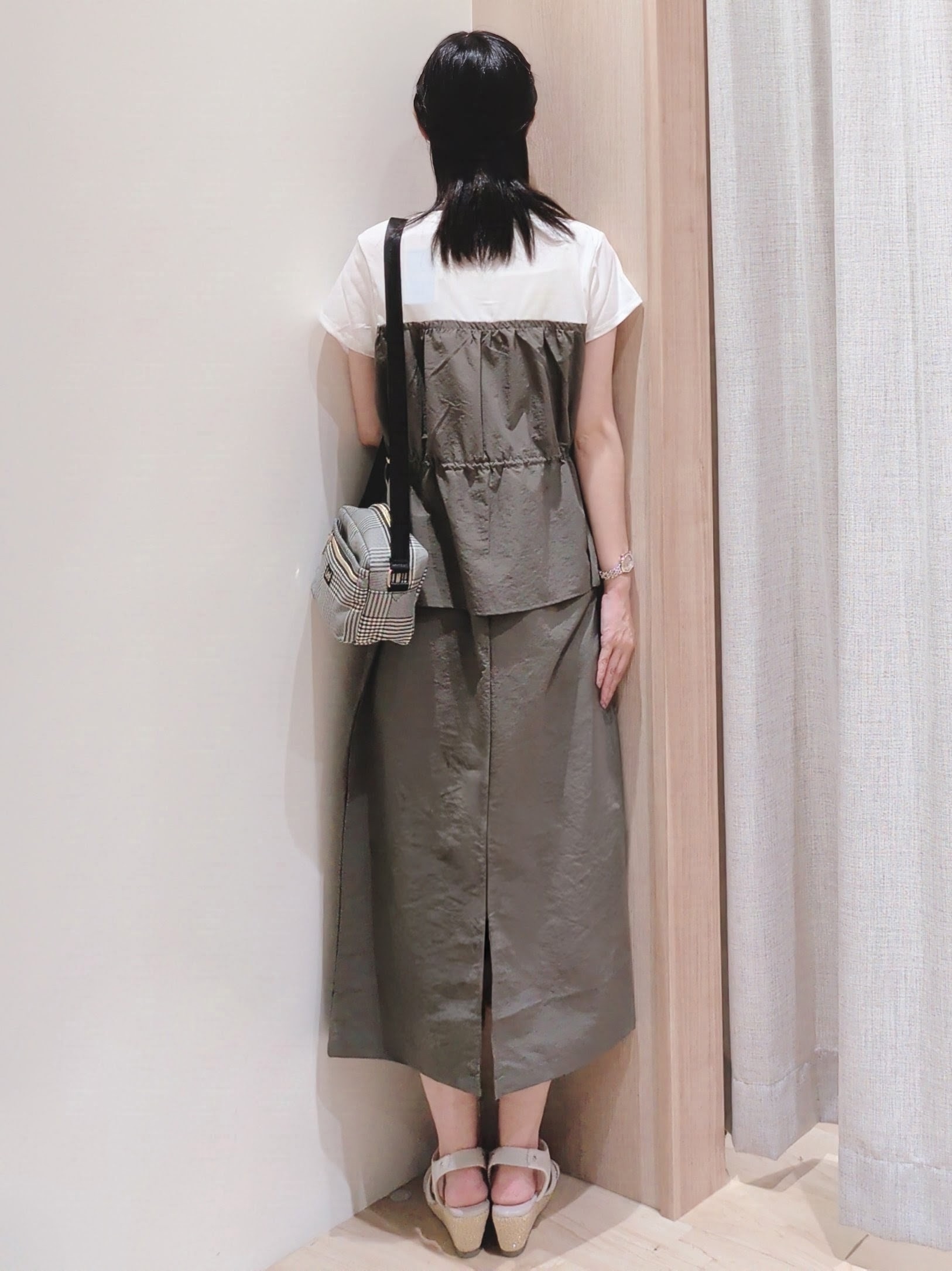 Yuiさんの「grove｜【低身長さんも選べる着丈・洗濯機◎】1枚で旬顔！Tシャツドッキングドロストワンピース」を使ったコーディネート