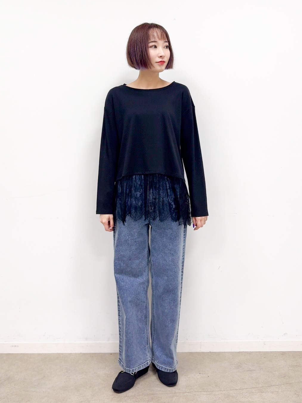 𝐜𝐡𝐢𝐤𝐚さんの「SHOO･LA･RUE｜【洗濯機可/S-LL】金ボタンが上品に。さらさらタッチカーディガン」を使ったコーディネート