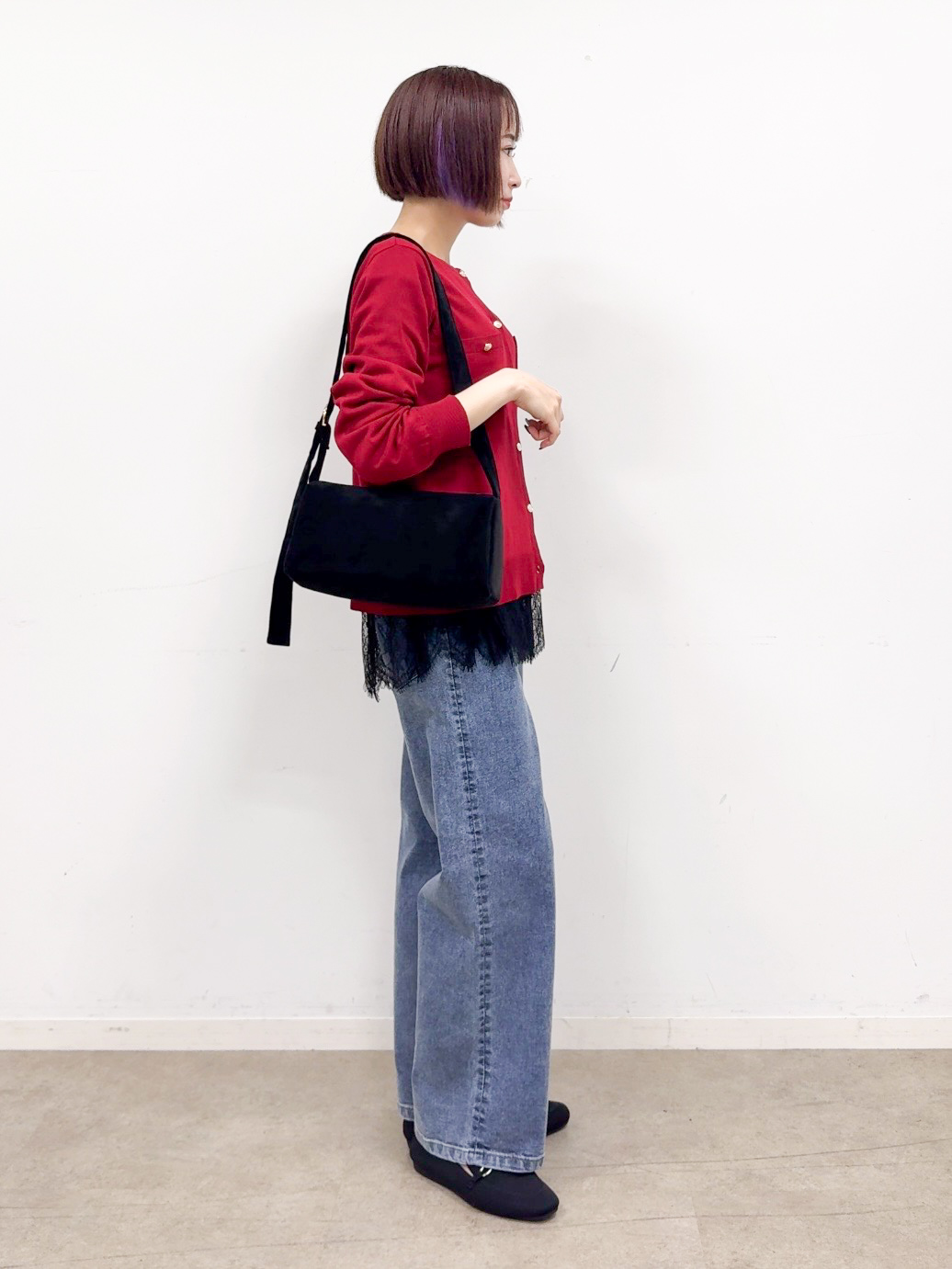 𝐜𝐡𝐢𝐤𝐚さんの「SHOO･LA･RUE｜【洗濯機可/S-LL】金ボタンが上品に。さらさらタッチカーディガン」を使ったコーディネート