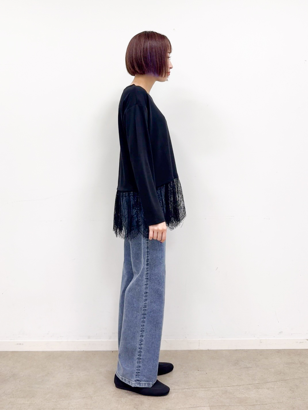𝐜𝐡𝐢𝐤𝐚さんの「SHOO･LA･RUE｜【洗濯機可/S-LL】金ボタンが上品に。さらさらタッチカーディガン」を使ったコーディネート