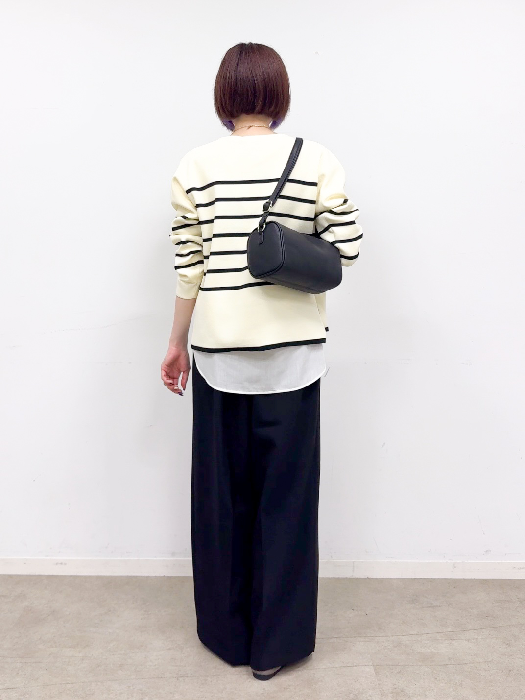 𝐜𝐡𝐢𝐤𝐚さんの「SHOO･LA･RUE｜【洗濯機可/S-LL】着こなし広がる レイヤードアソートTシャツ」を使ったコーディネート