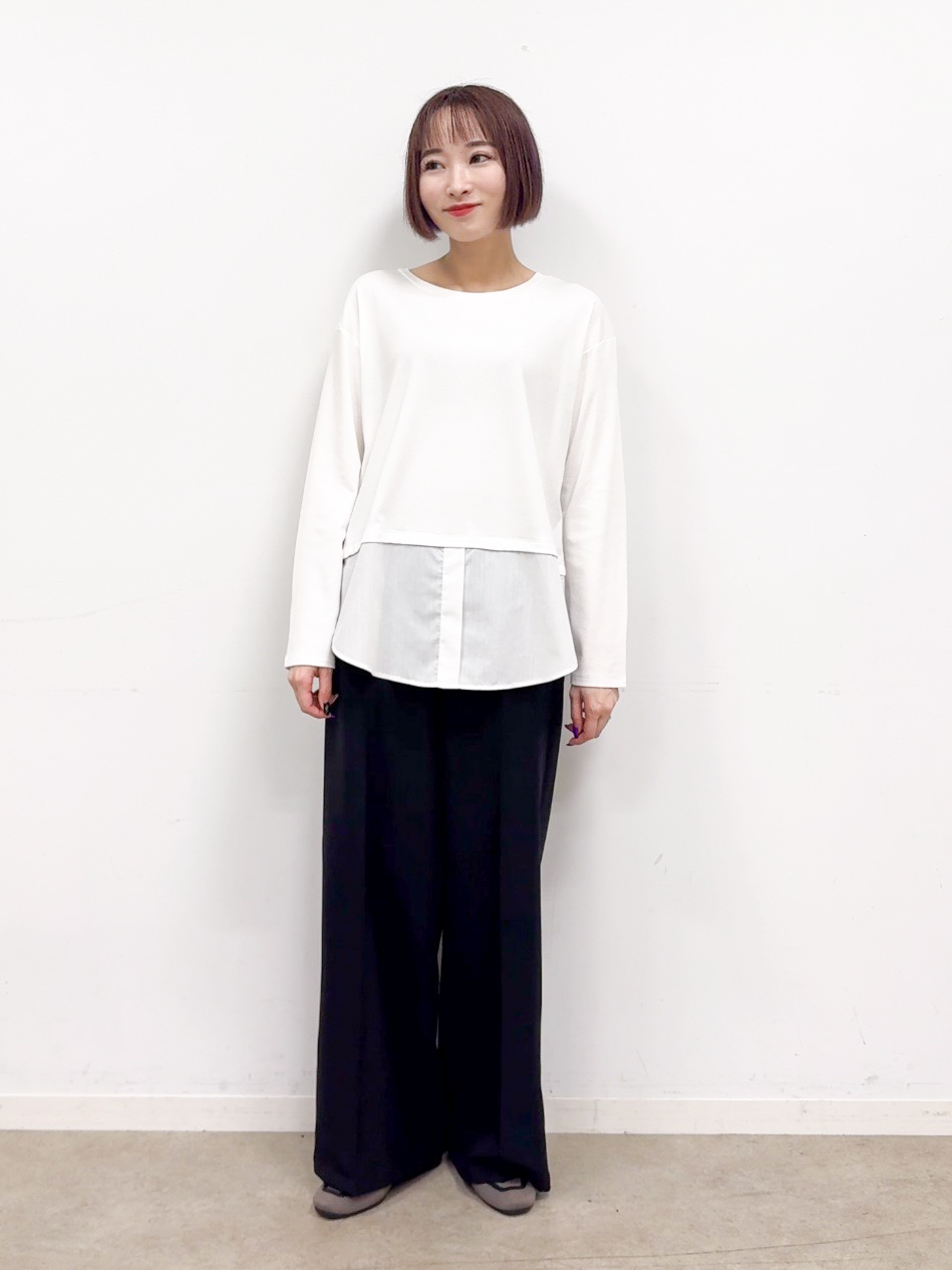 𝐜𝐡𝐢𝐤𝐚さんの「SHOO･LA･RUE｜【洗濯機可/S-LL】着こなし広がる レイヤードアソートTシャツ」を使ったコーディネート