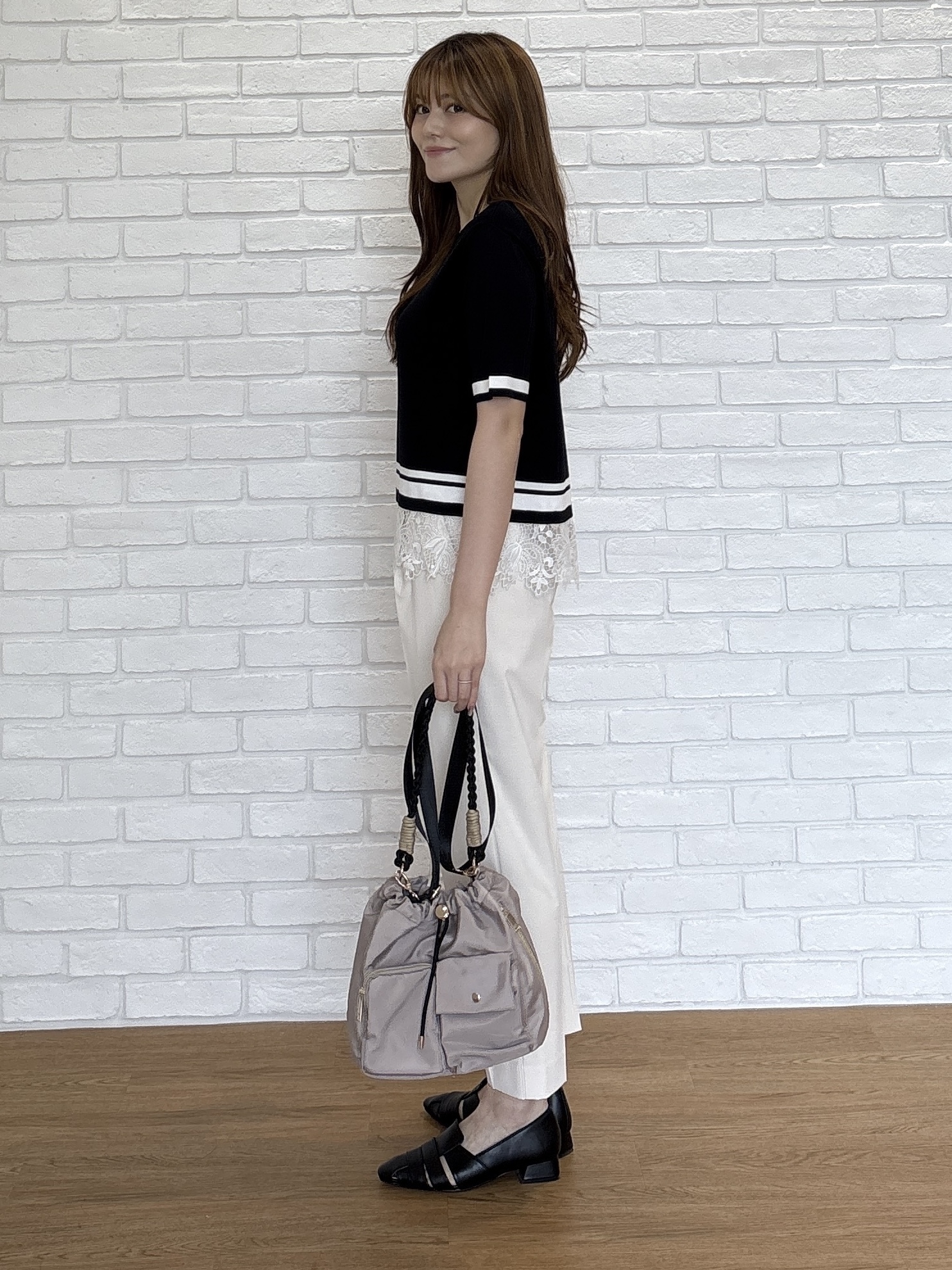 sayaさんの「grove｜【シリーズ累計36万枚／UVカット・ひんやり・洗濯機OK】やわらかドライタッチレースドッキングニット」を使ったコーディネート