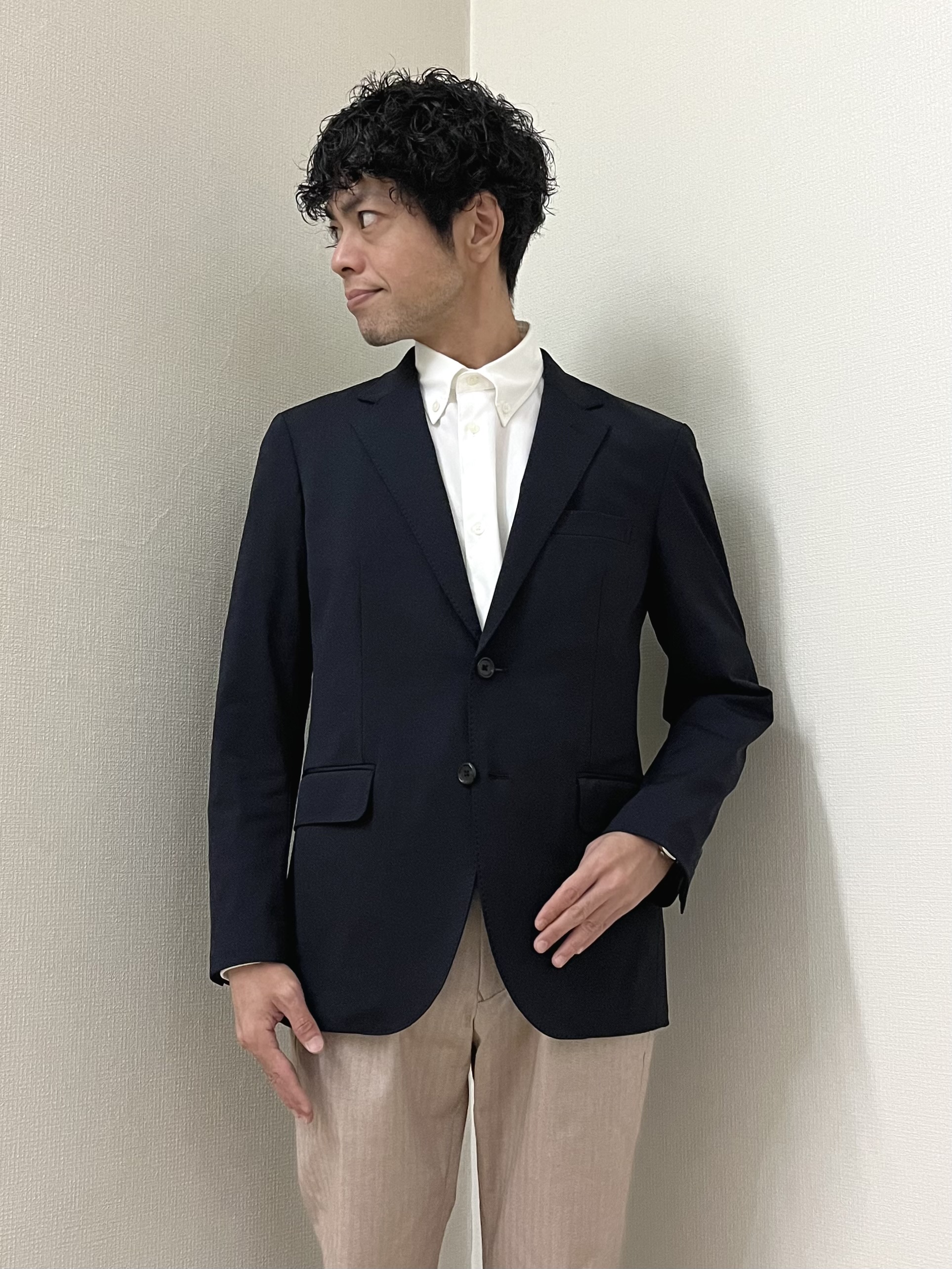 URAさんの「TAKEO KIKUCHI｜【360&deg;ストレッチ／軽量】None Of Stress ライト ジャケット（セットアップ対応）」を使ったコーディネート