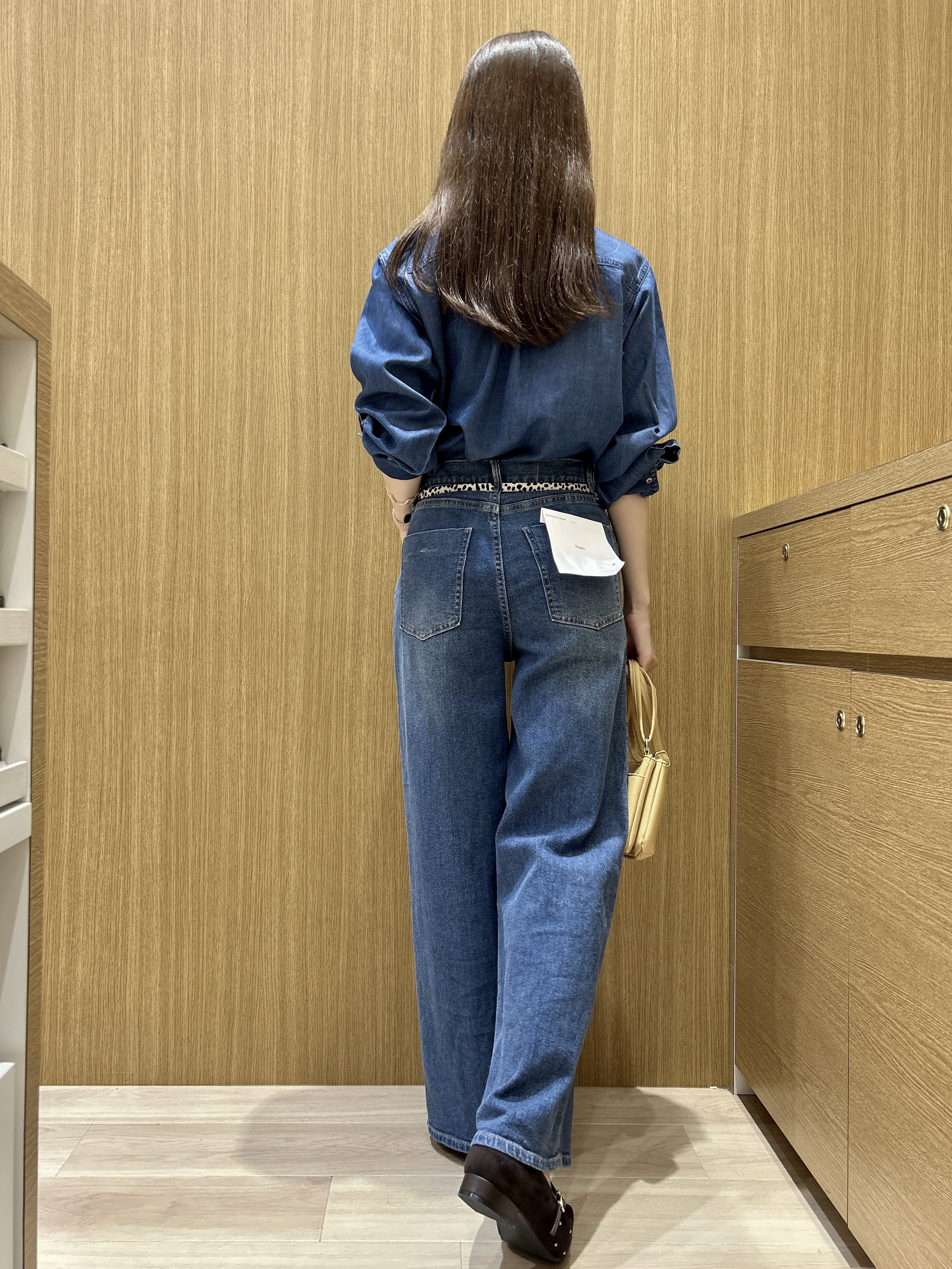 maiさんの「OPAQUE.CLIP｜デニムボウタイブラウス【洗濯機OK】」を使ったコーディネート