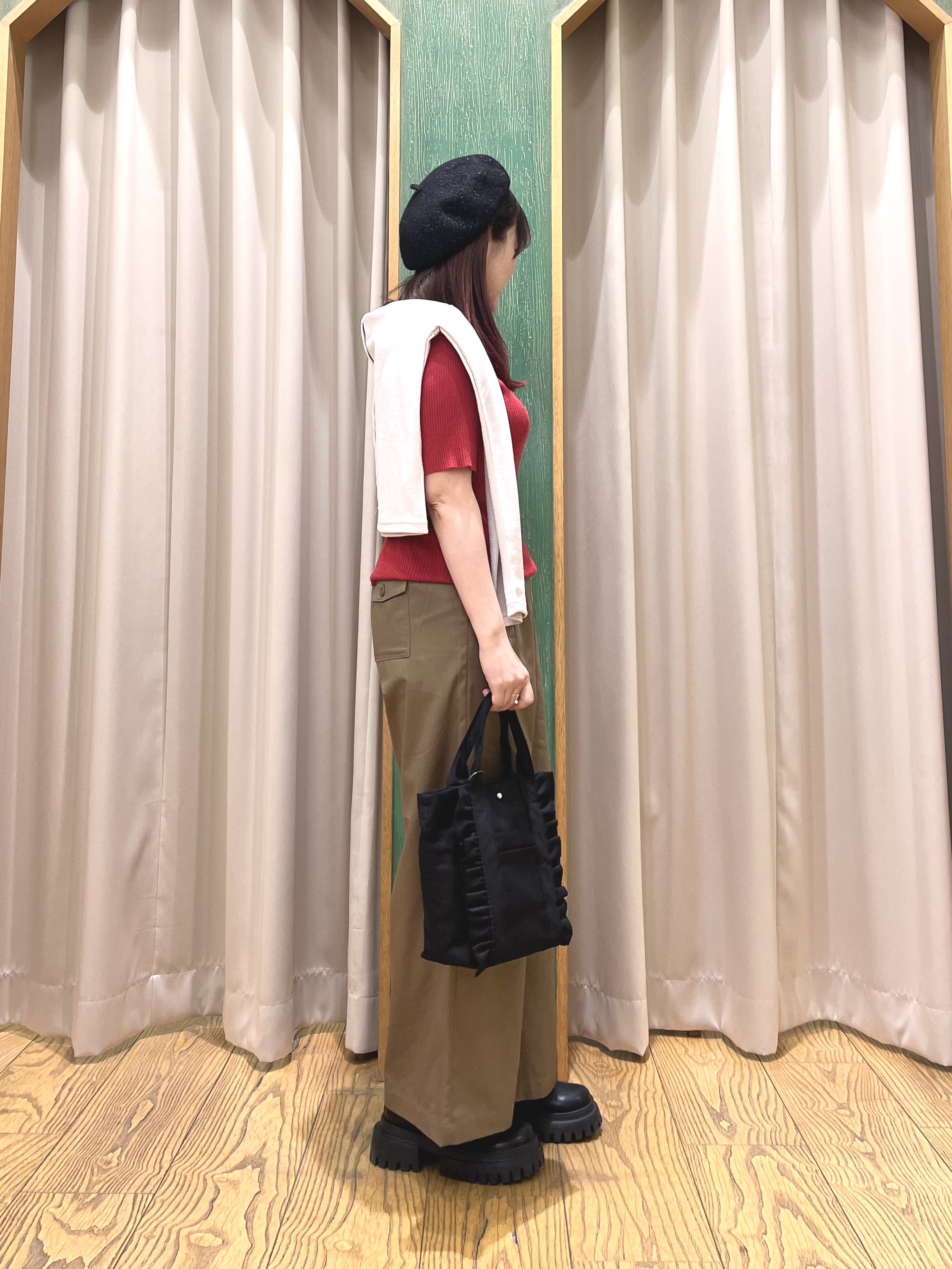 ゆっきーさんの「SHOO･LA･RUE｜【毛玉になりにくい/洗濯機可/S-LL】大人上品な 5分袖スクエアトップス」を使ったコーディネート