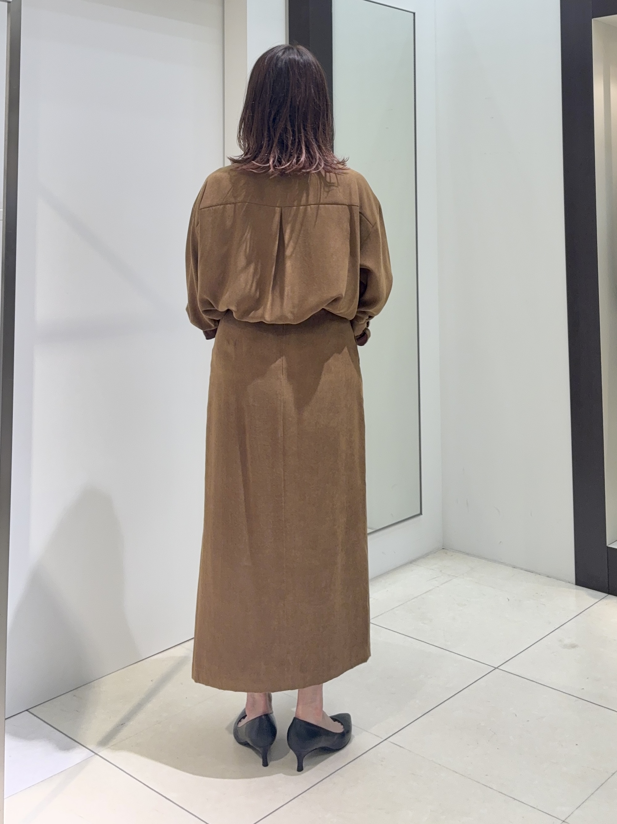 tomoさんの「UNTITLED｜【セットアップ可/秋羽織り】スエードライクシャツ」を使ったコーディネート