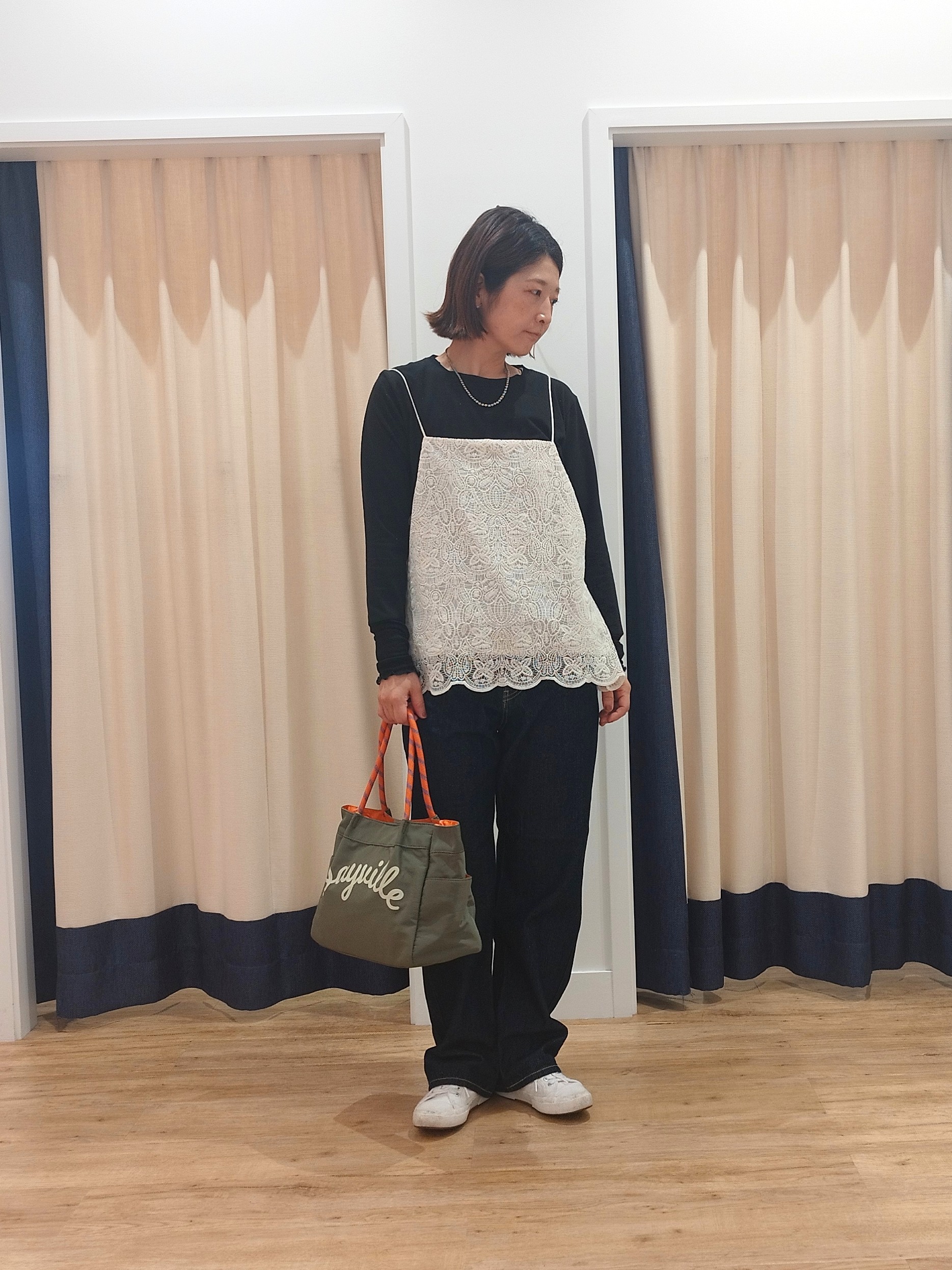 HIROさんの「Dessin｜シアー切り替えクルーネックカットソー」を使ったコーディネート