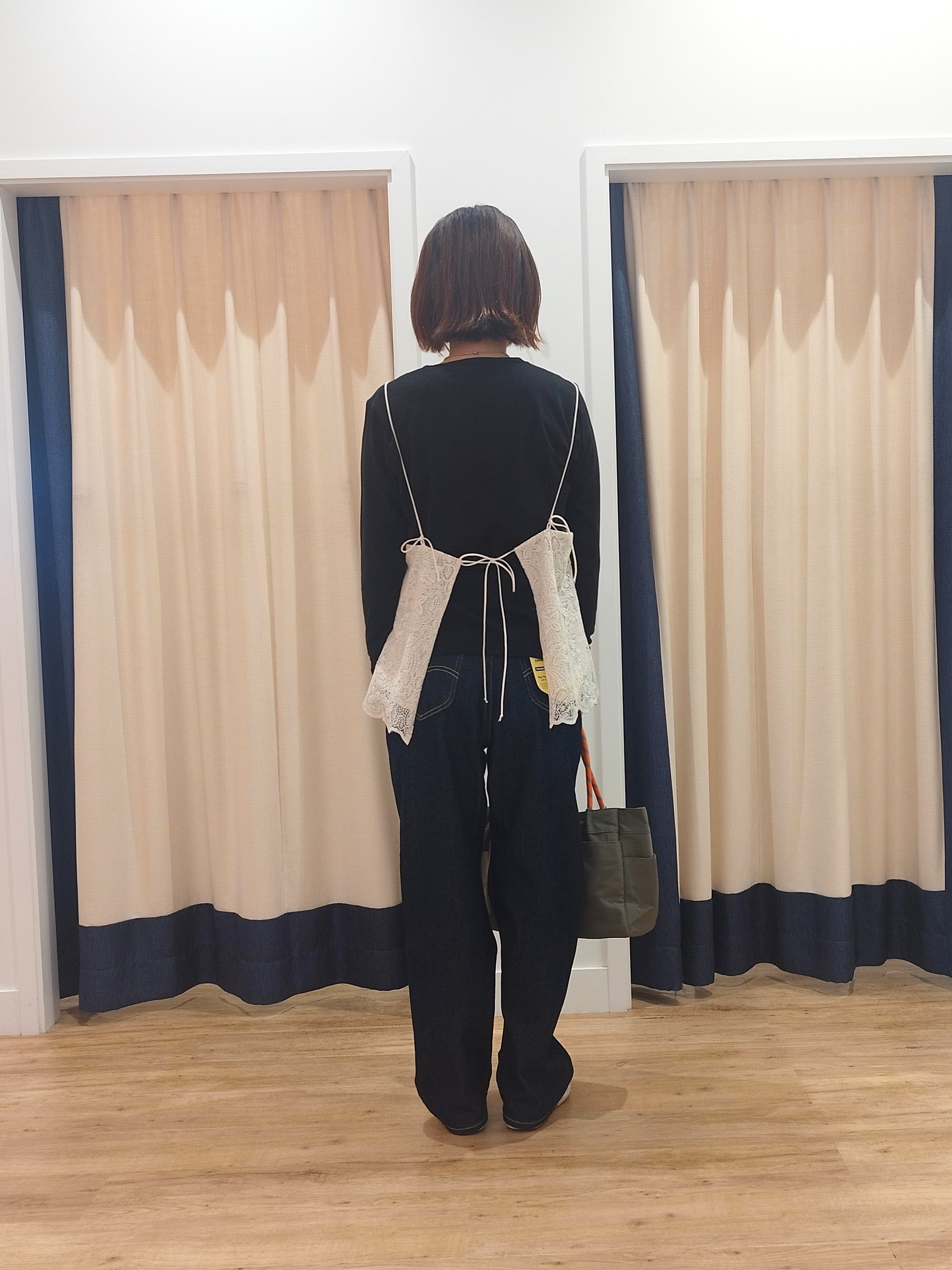 HIROさんの「Dessin｜シアー切り替えクルーネックカットソー」を使ったコーディネート