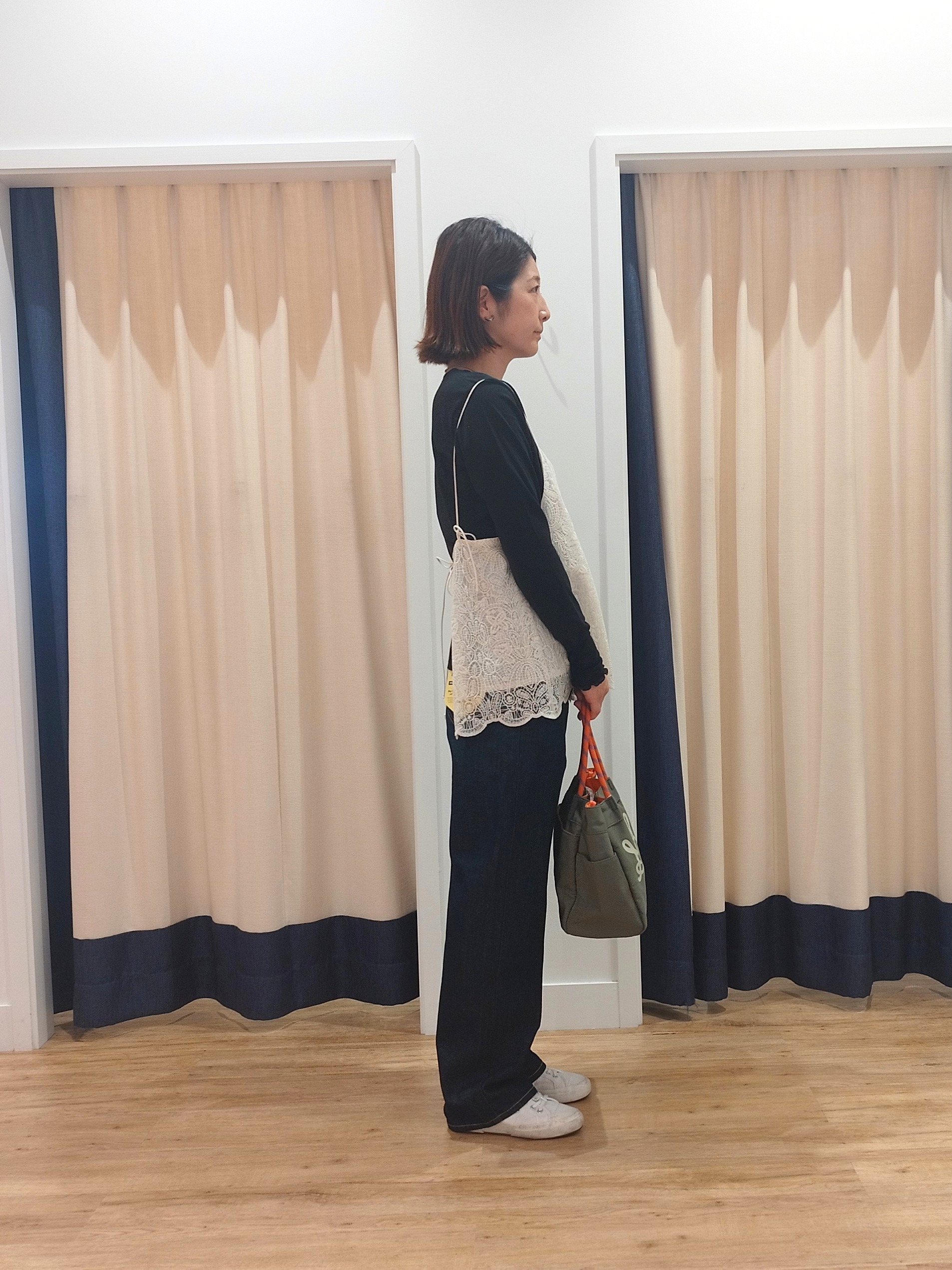 HIROさんの「Dessin｜シアー切り替えクルーネックカットソー」を使ったコーディネート