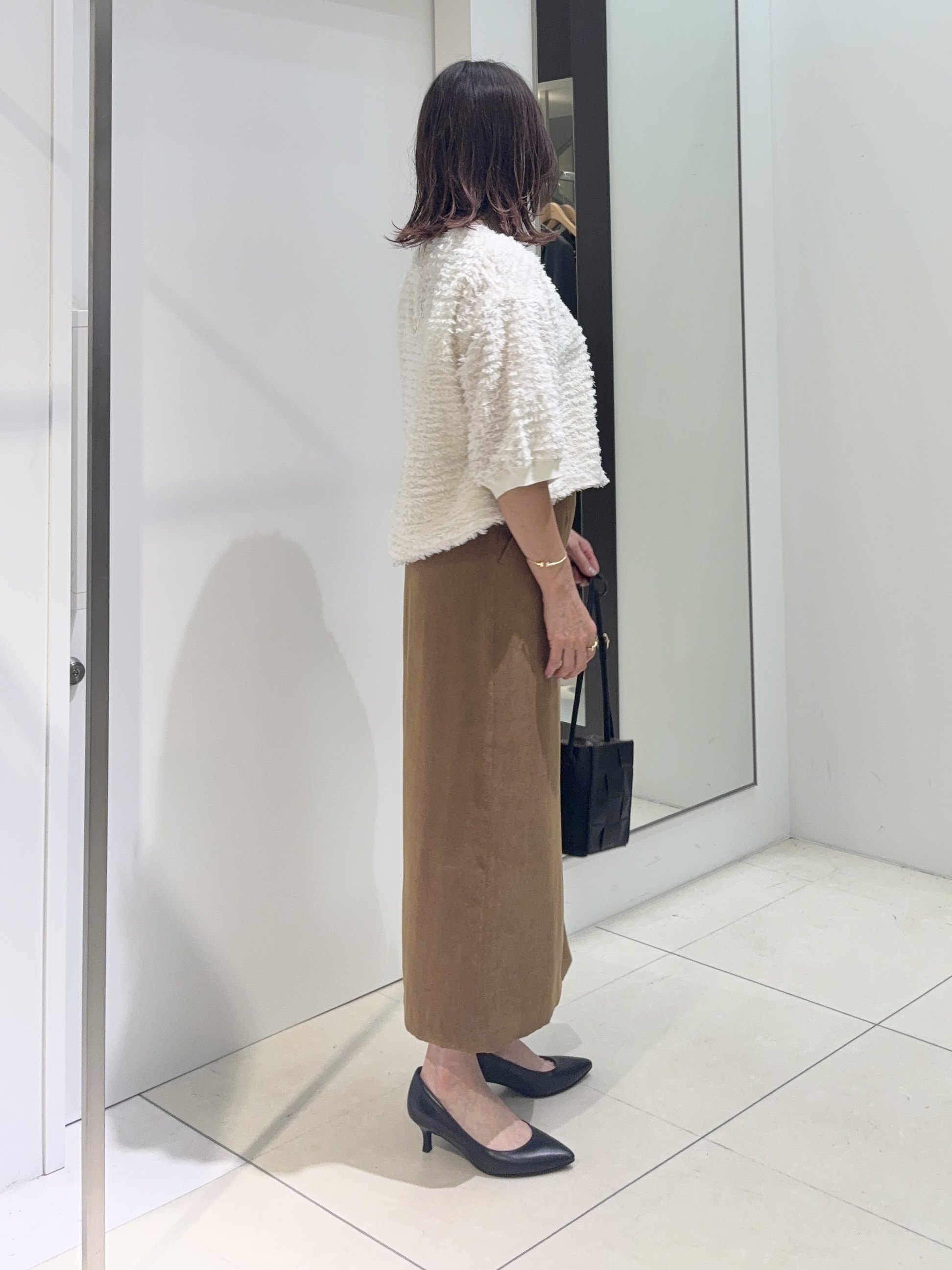 tomoさんの「UNTITLED｜【秋映え/体型カバー】フェザージャガードプルオーバー」を使ったコーディネート