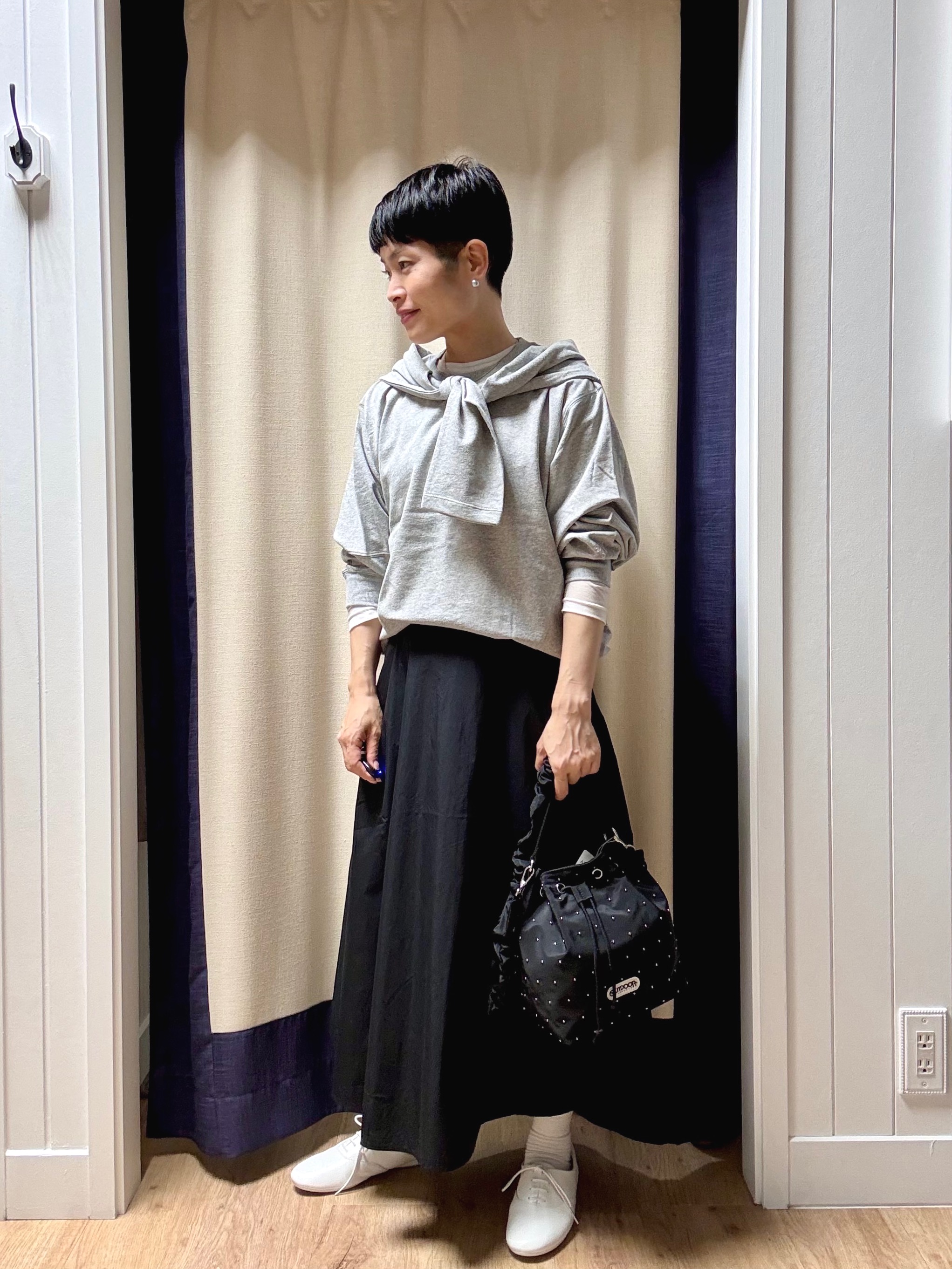 Suzuさんの「Dessin｜フォルムスリーブミニ裏毛プルオーバー」を使ったコーディネート
