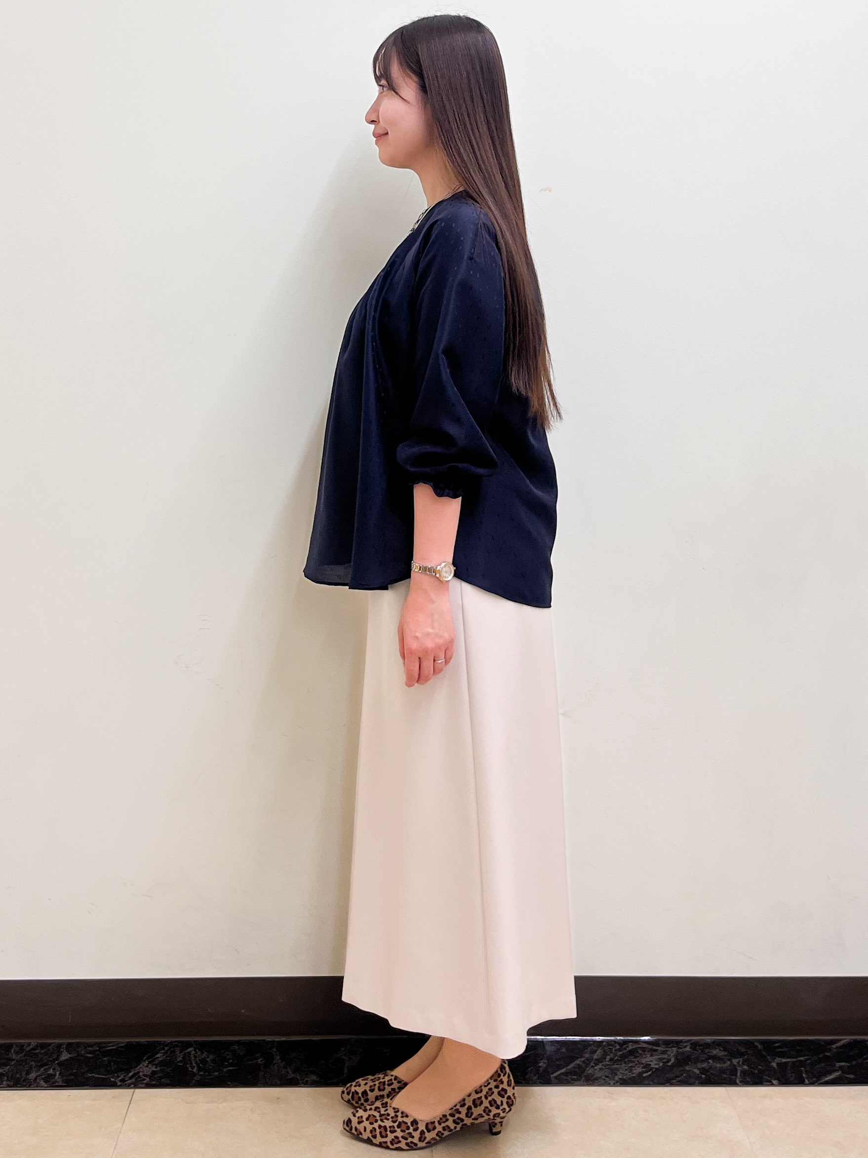 mikikoさんの「Reflect｜タックデザイン ラグランスリーブブラウス」を使ったコーディネート