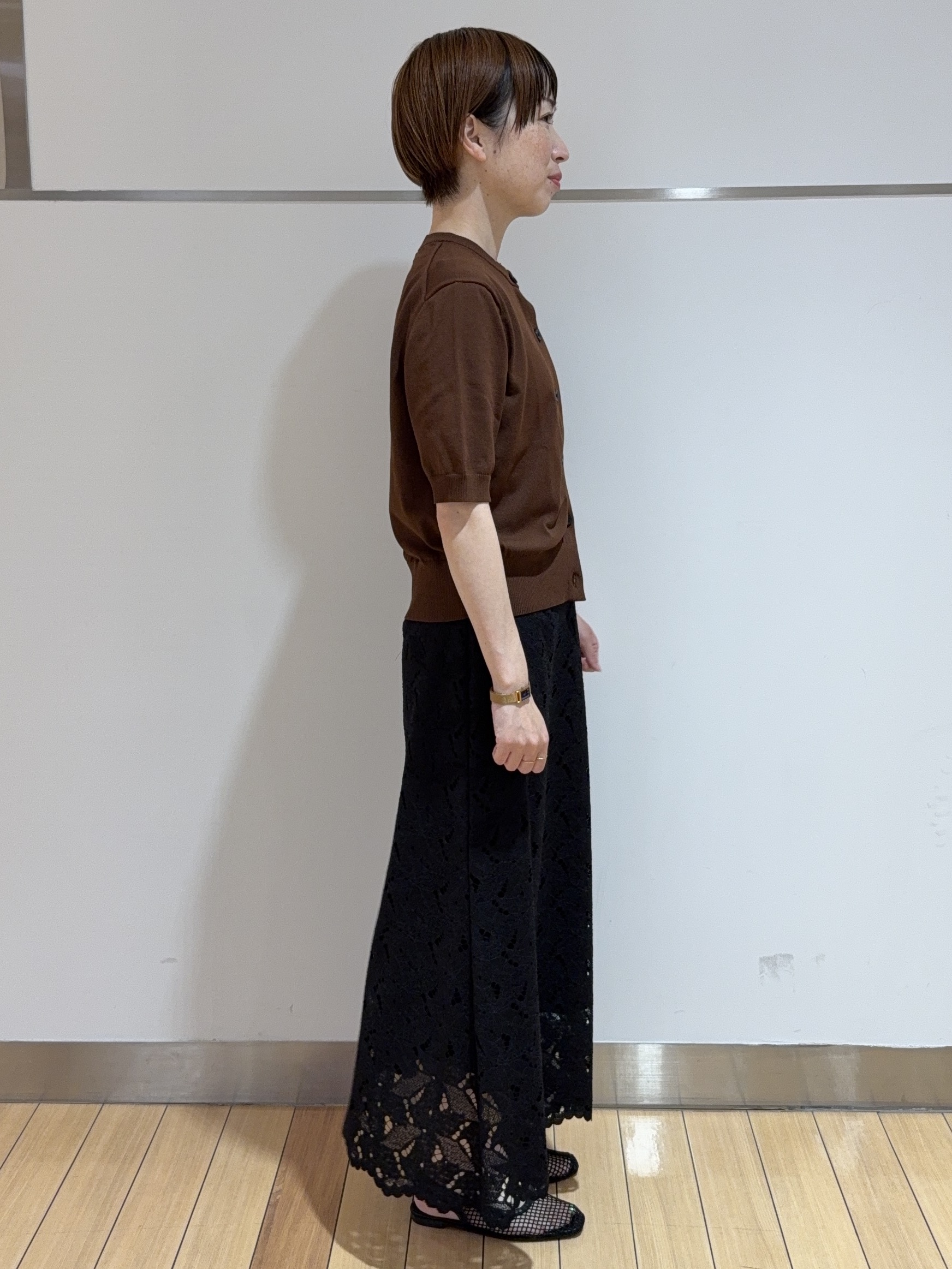 あやさんの「UNTITLED｜【すっきり秋羽織り/前開きボタン】ドライタッチ5分袖カーディガン」を使ったコーディネート