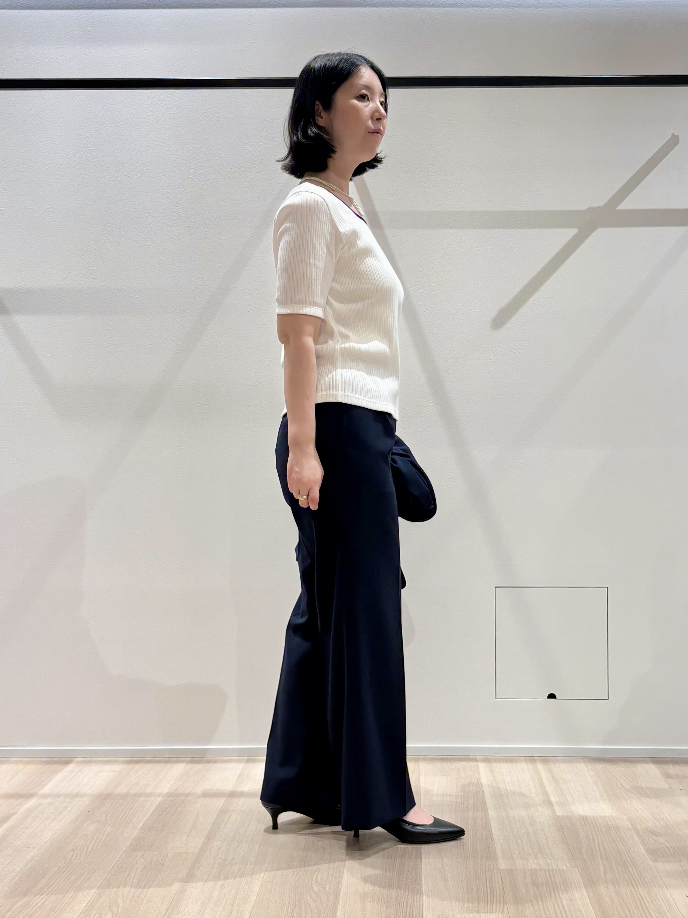 yさんの「UNTITLED｜【秋の通勤羽織/セットアップ可/UVカット】エアリークール半袖ジャケット」を使ったコーディネート