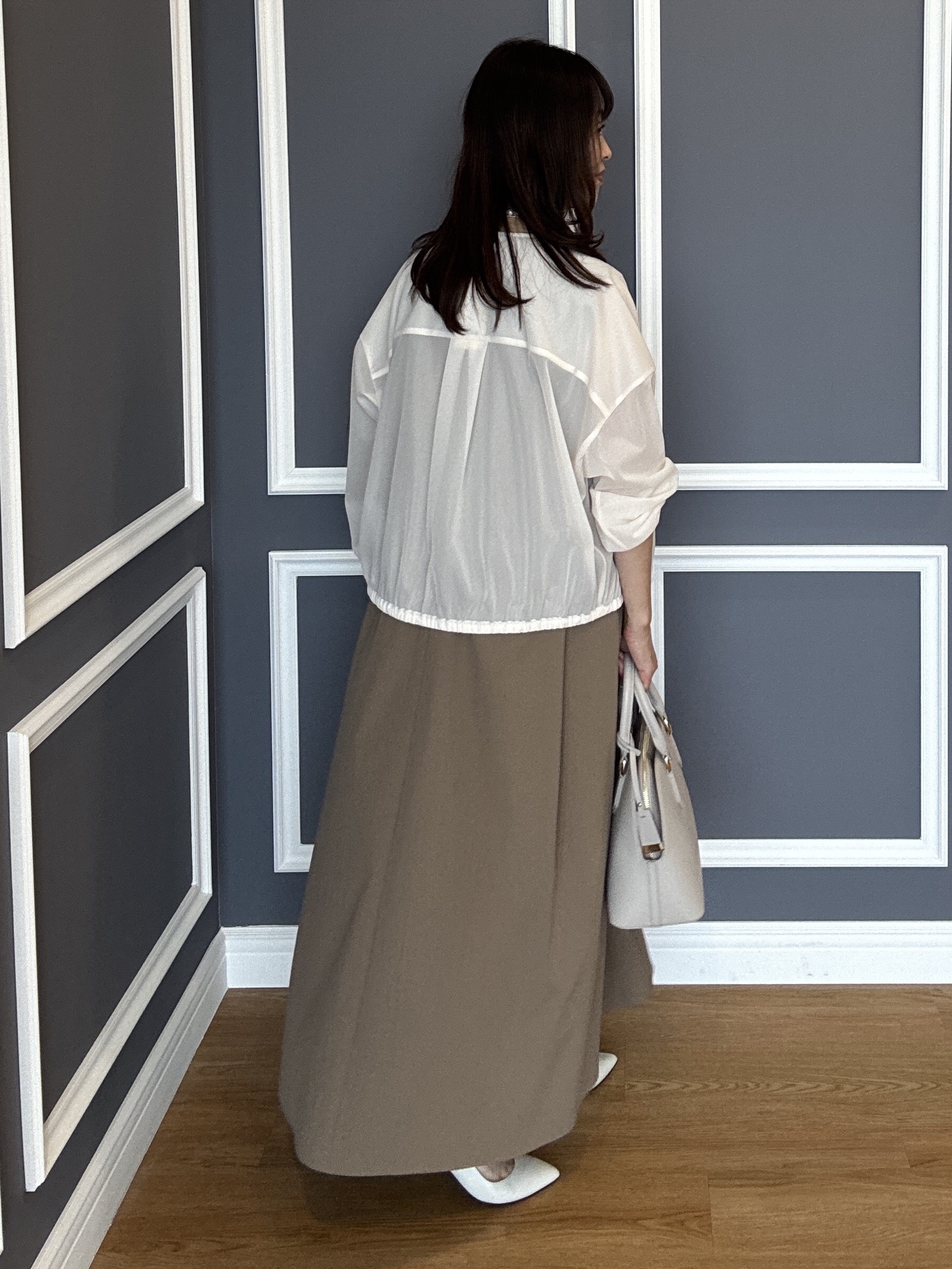 makiさんの「UNTITLED｜【秋羽織り/ジップ】トリコットシアーブラウス」を使ったコーディネート