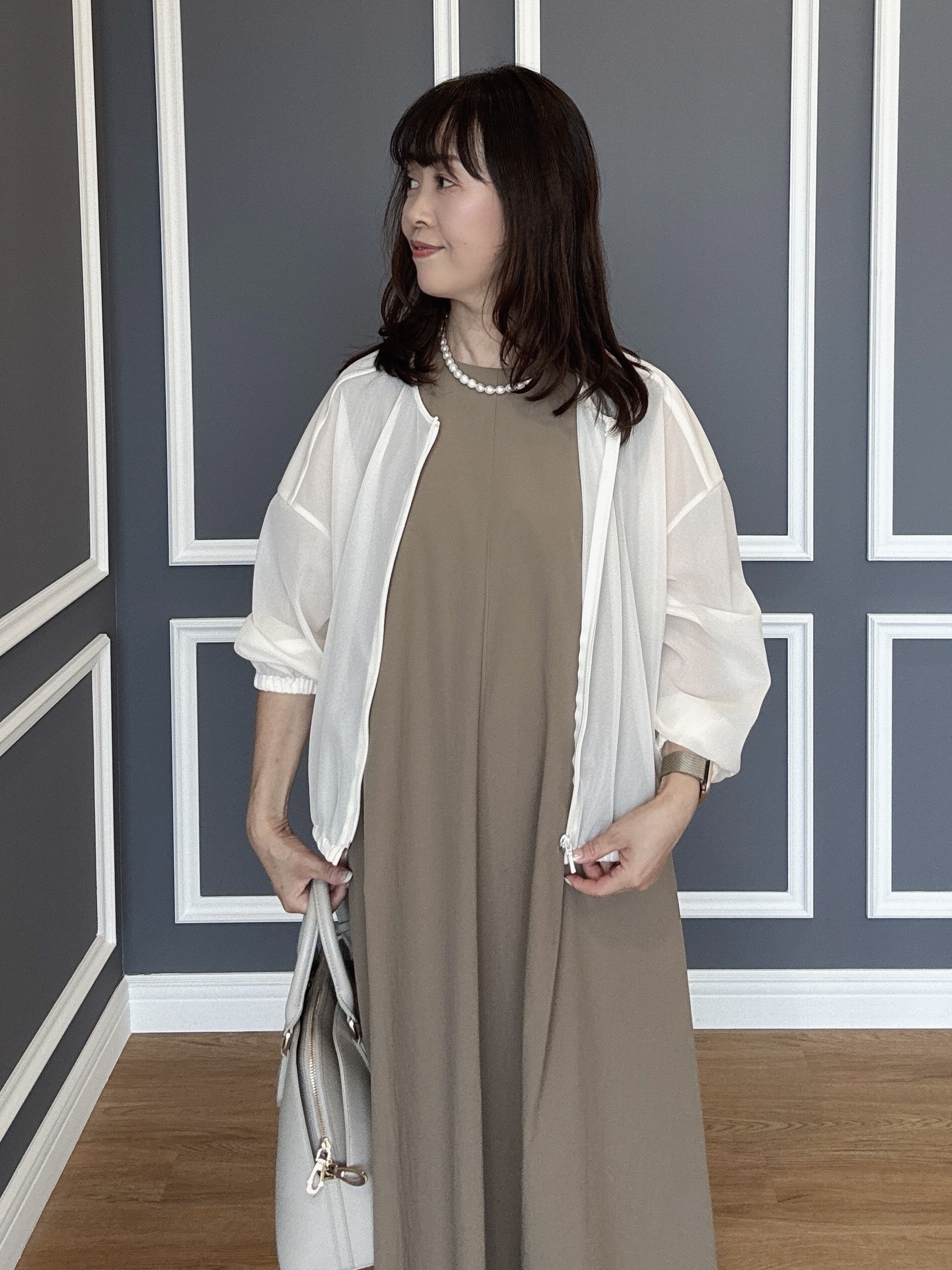 makiさんの「UNTITLED｜【秋羽織り/ジップ】トリコットシアーブラウス」を使ったコーディネート
