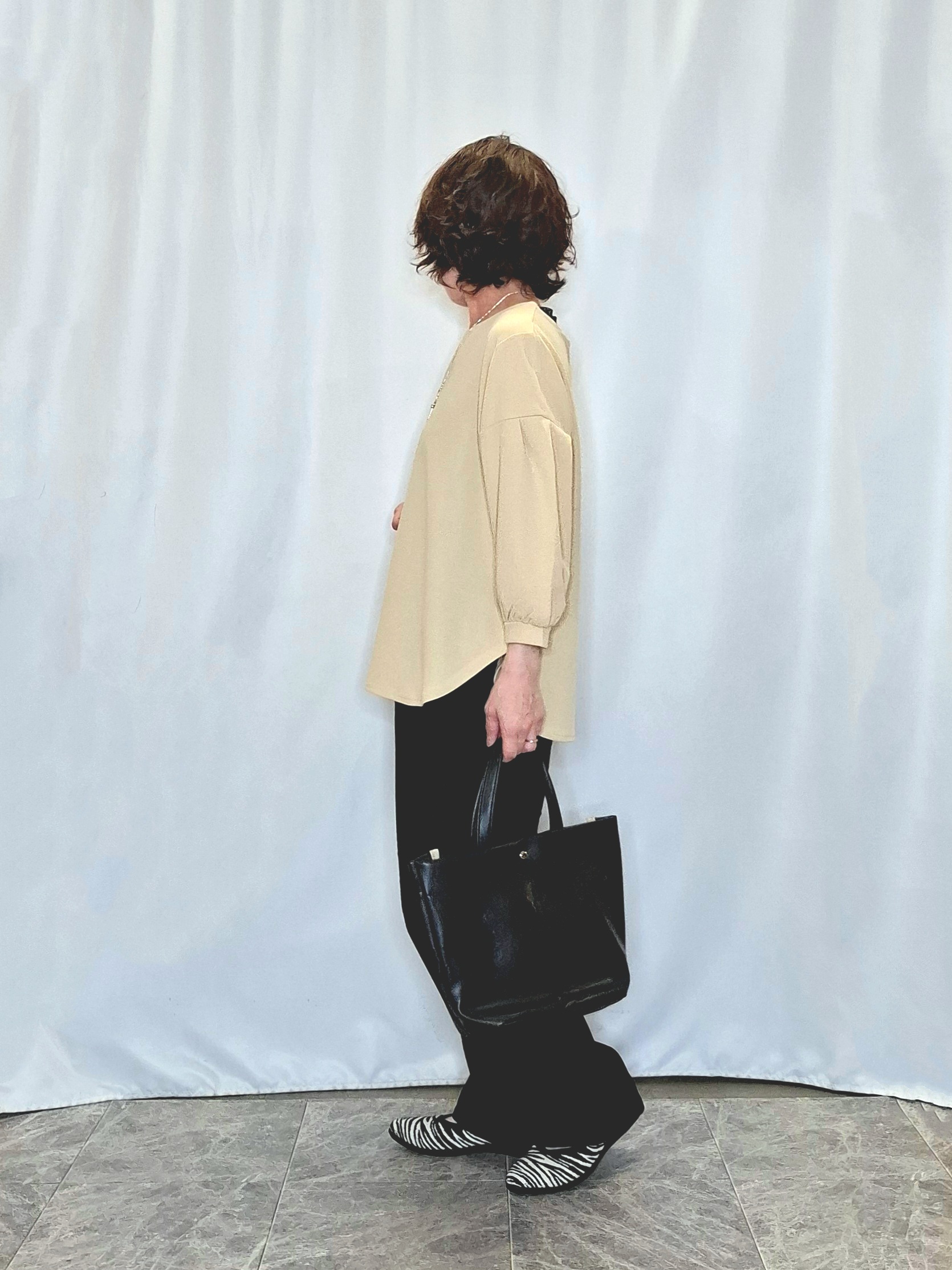 ぬーさんの「SHOO･LA･RUE｜【着丈選べる/2点セット/S-LL/洗濯機可】ネックレス付き 着心地さらり7分袖ブラウス」を使ったコーディネート