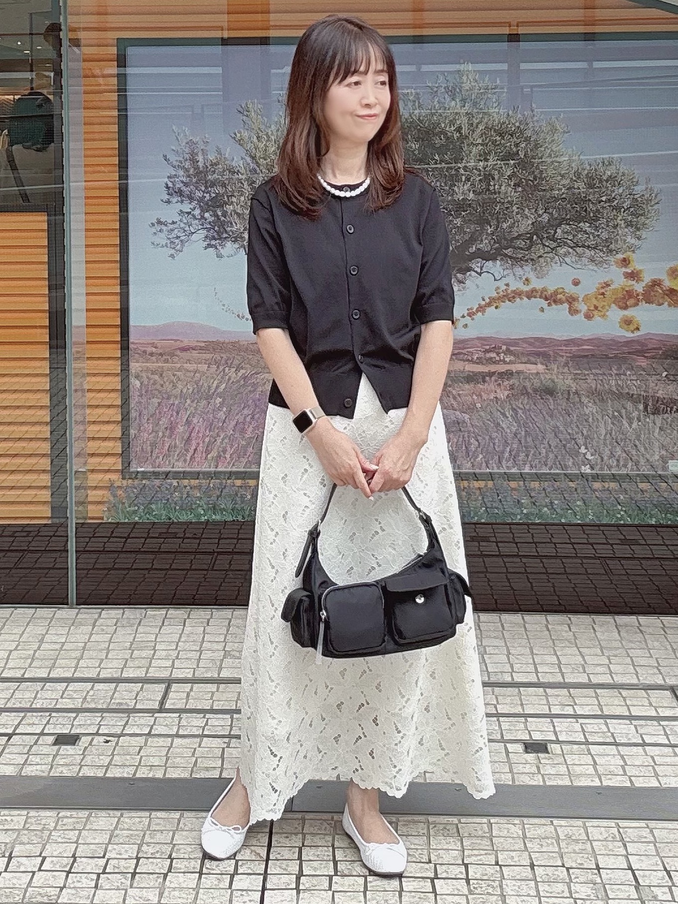 makiさんの「UNTITLED｜【すっきり秋羽織り/前開きボタン】ドライタッチ5分袖カーディガン」を使ったコーディネート