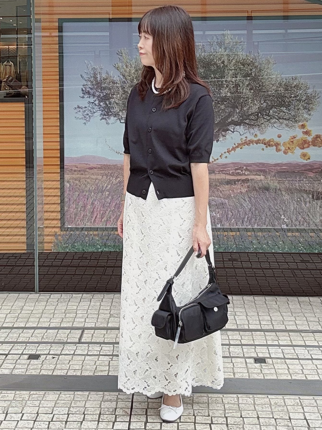 makiさんの「UNTITLED｜【すっきり秋羽織り/前開きボタン】ドライタッチ5分袖カーディガン」を使ったコーディネート