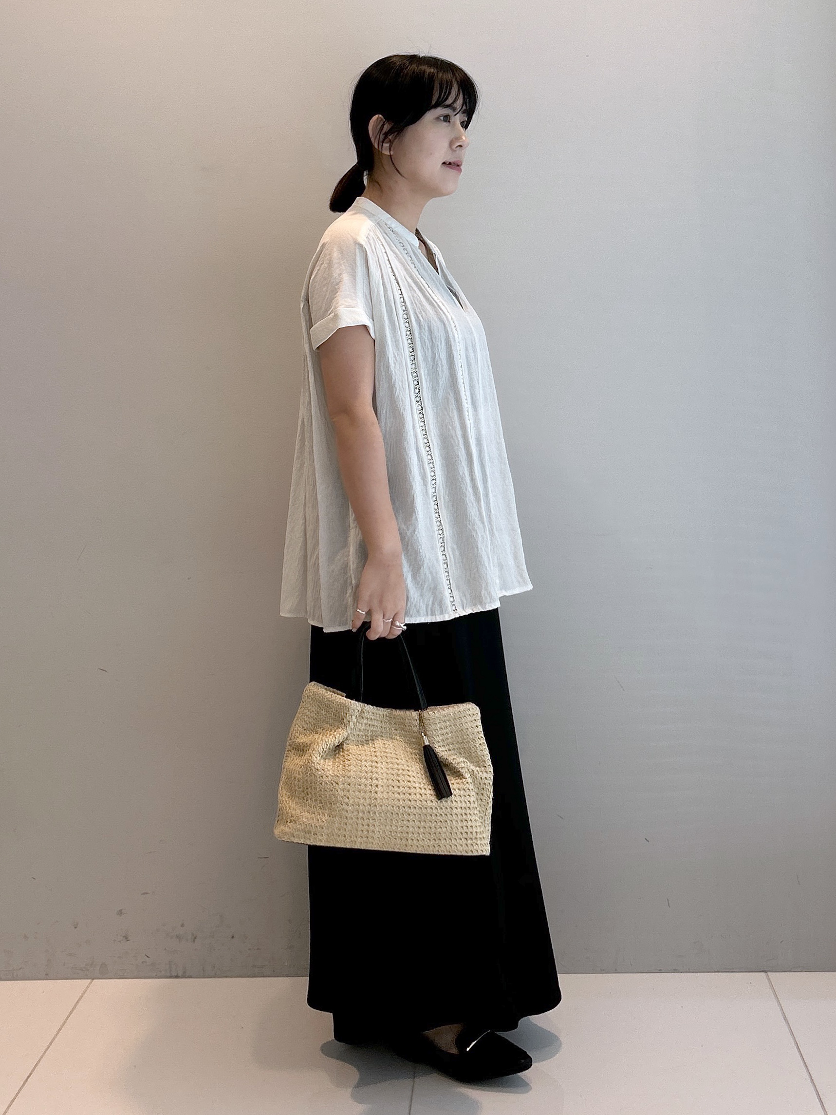 Hirokaさんの「grove｜【体系カバー◎】レースデザインスキッパーブラウス」を使ったコーディネート