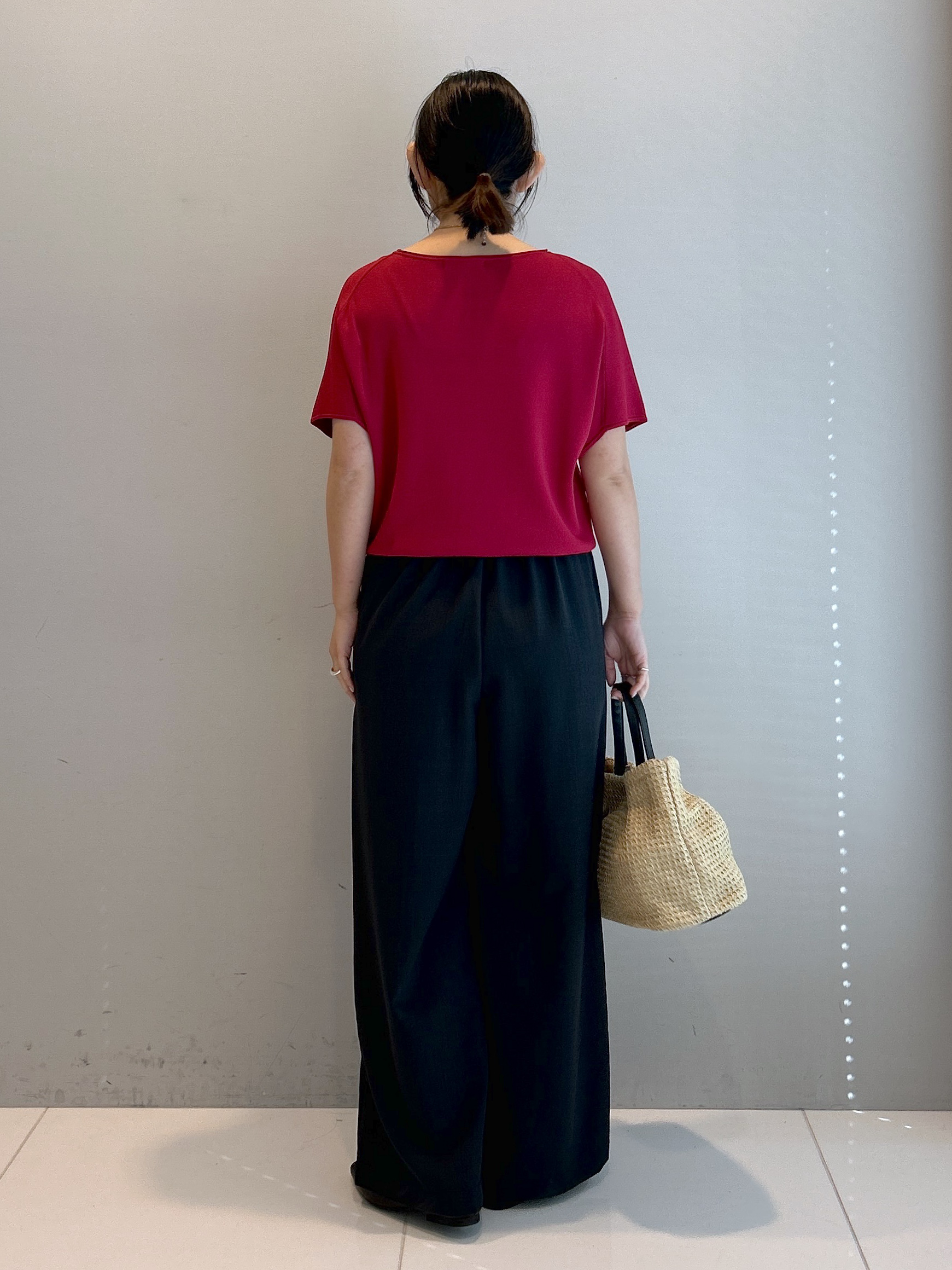 Hirokaさんの「grove｜【シリーズ累計36万枚！名品ニット】やわらかドライタッチ ドルマンニット」を使ったコーディネート