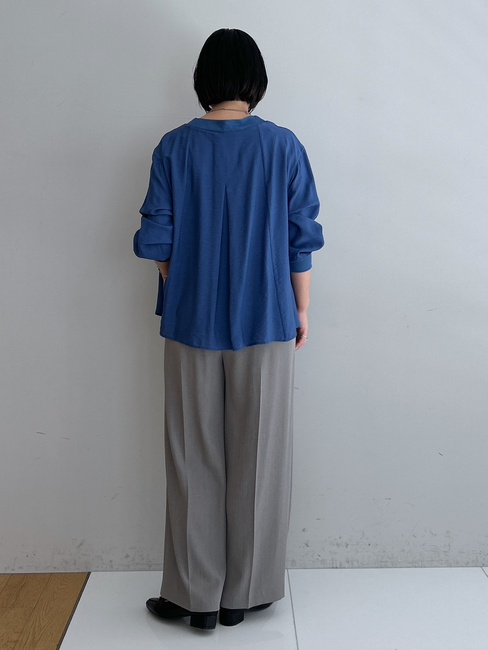Hirokaさんの「grove｜シアーシャツカーディガン」を使ったコーディネート