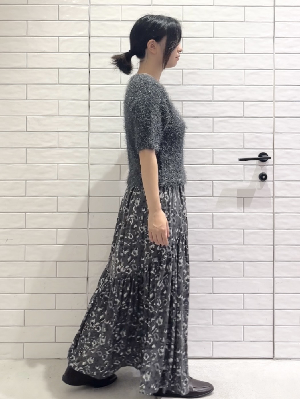 しおりさんの「OPAQUE.CLIP｜ラメシャギーニット【洗濯機OK】」を使ったコーディネート