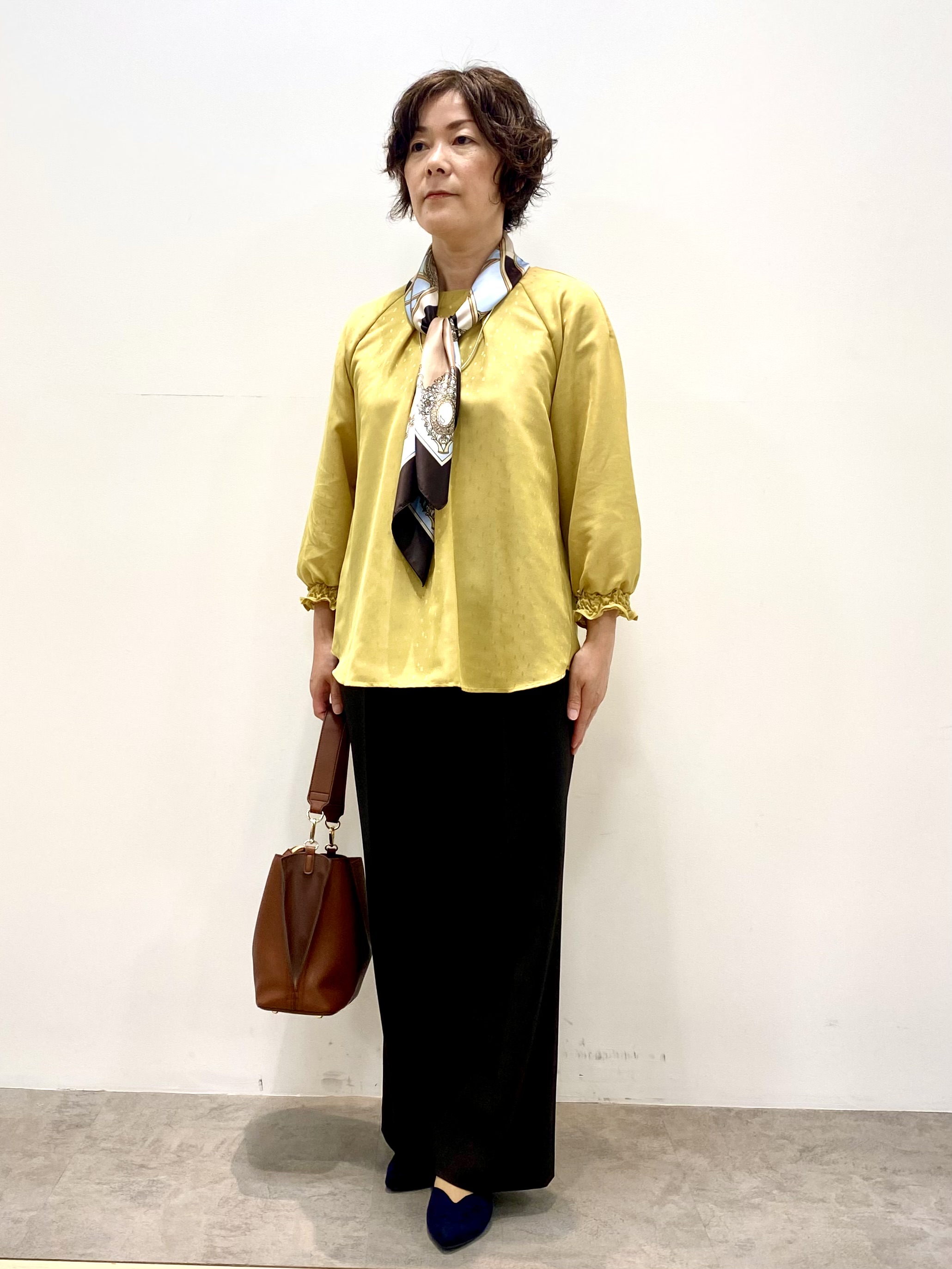 oharaさんの「Reflect｜タックデザイン ラグランスリーブブラウス」を使ったコーディネート