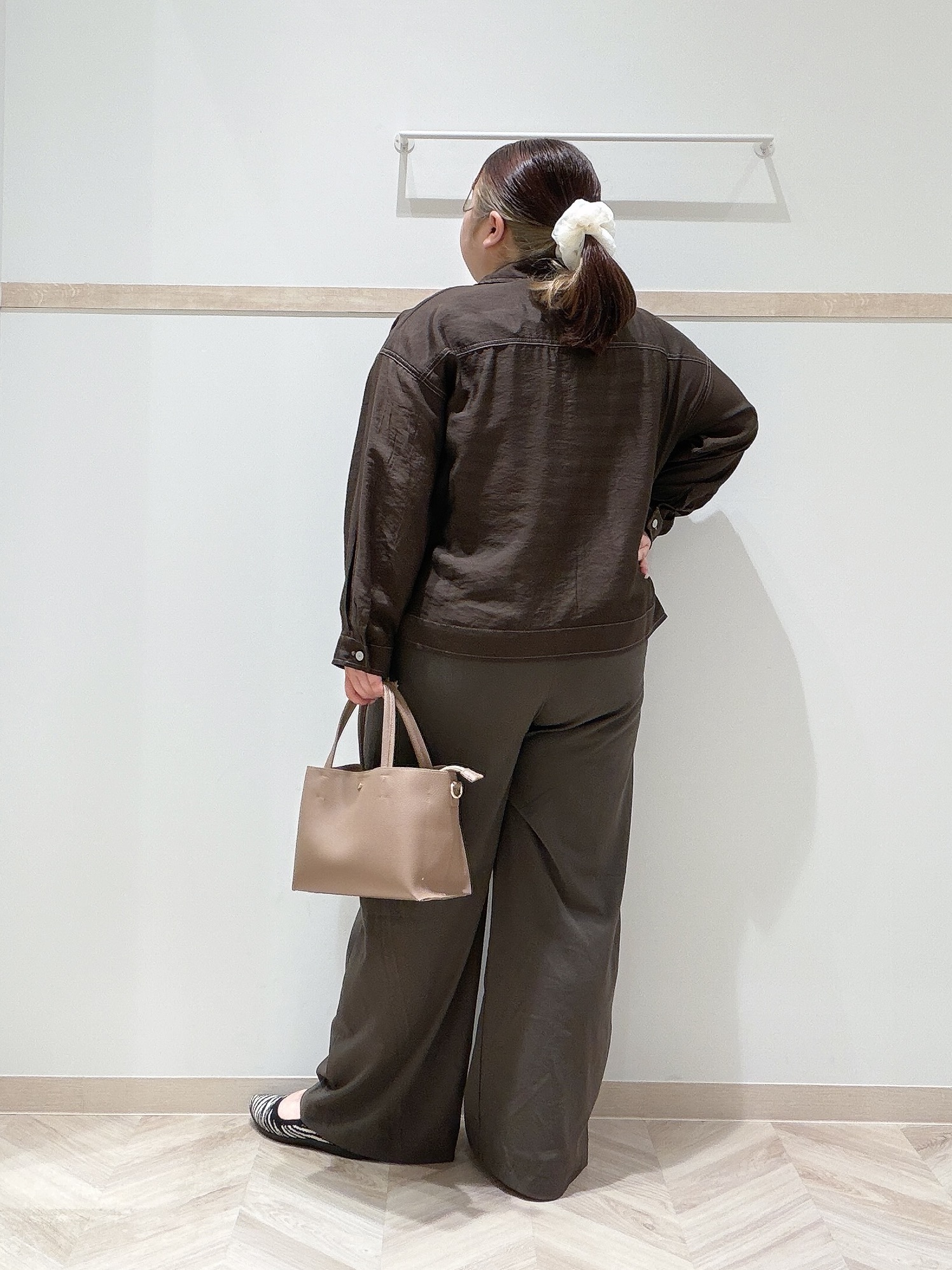 ゆめかさんの「SHOO･LA･RUE｜【S-LL/洗濯機可】Gジャン風 軽く羽織れるシアージャケット」を使ったコーディネート