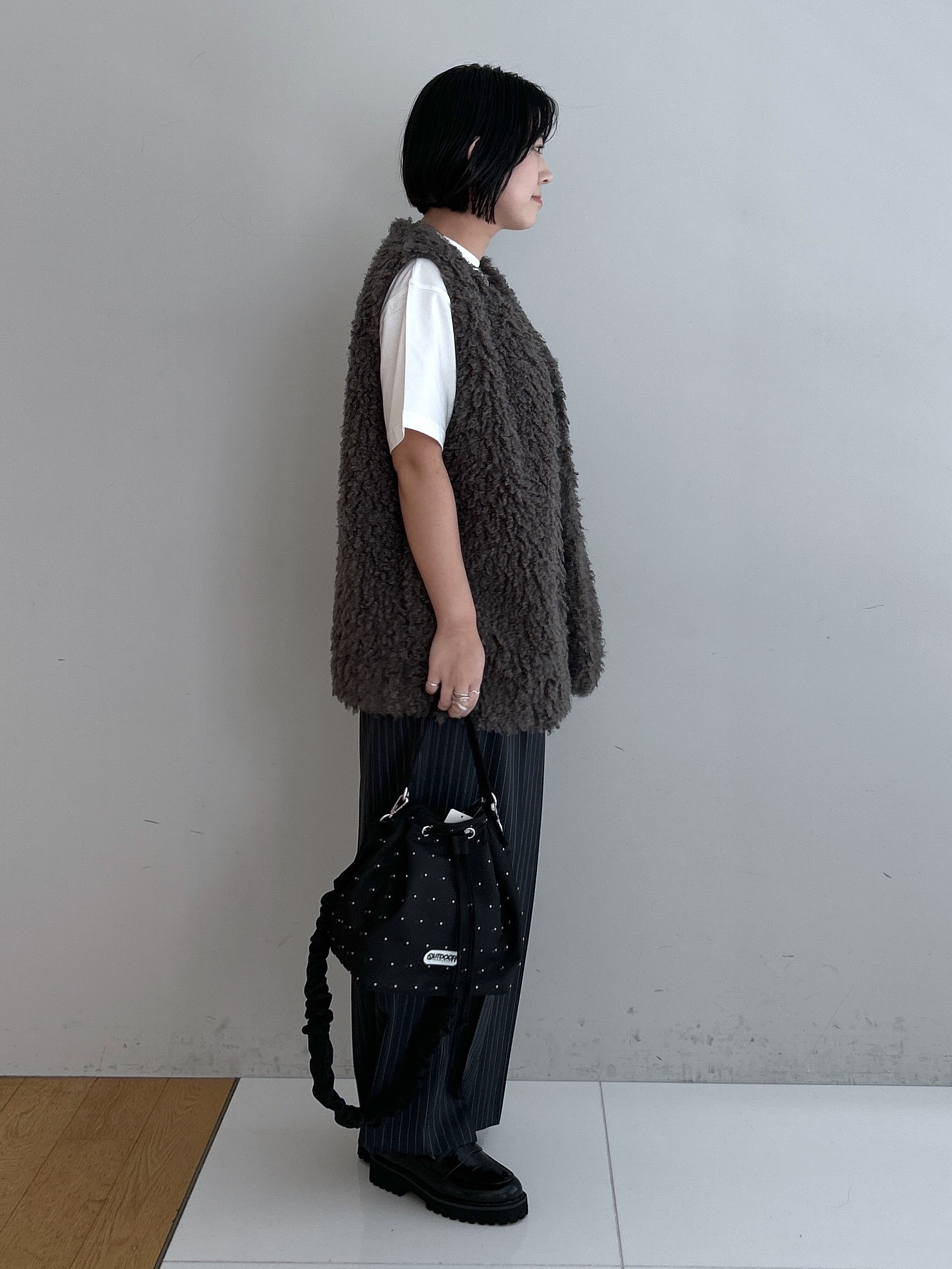 Hirokaさんの「Dessin｜フェイクファージレ」を使ったコーディネート