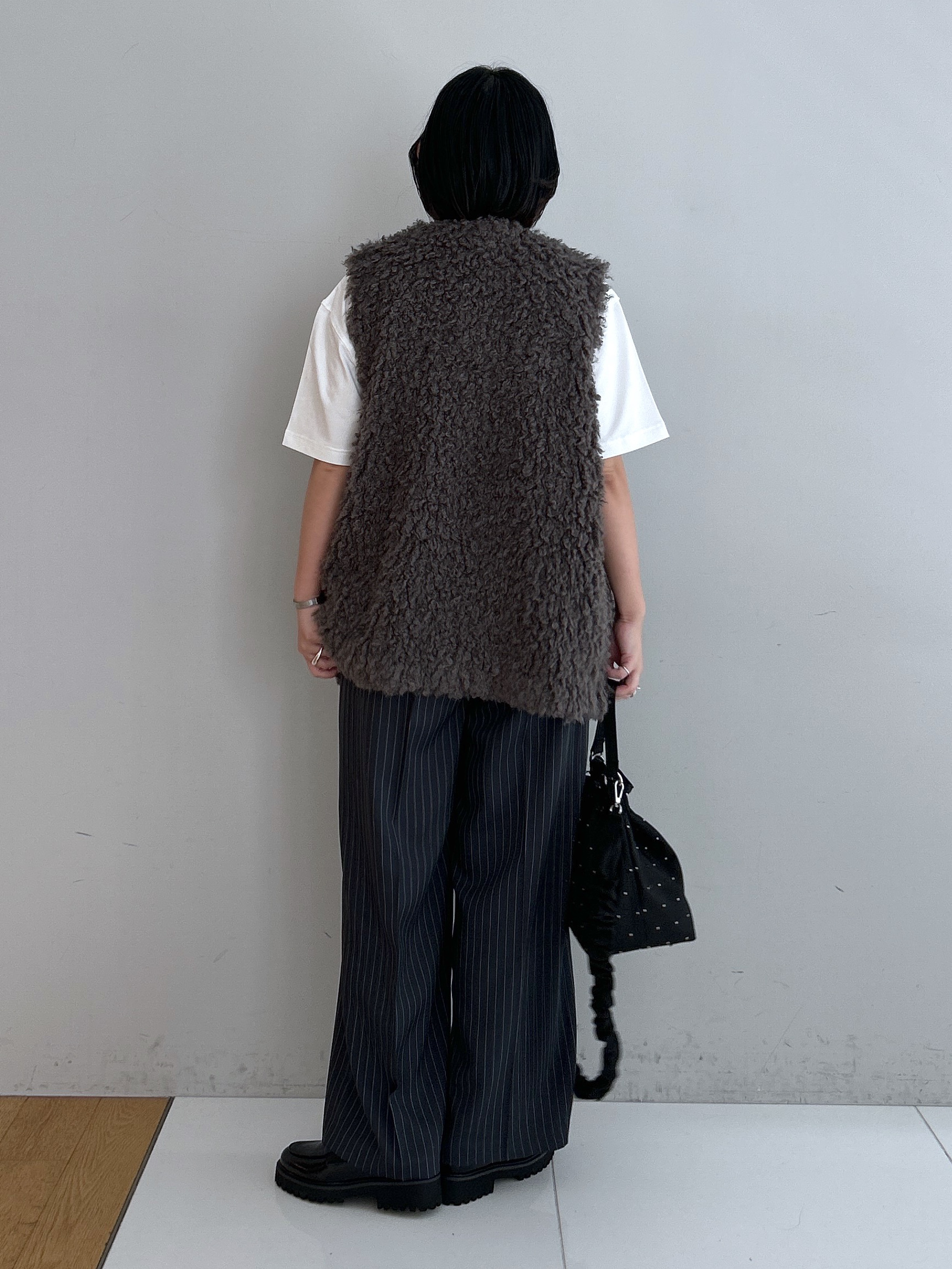 Hirokaさんの「Dessin｜フェイクファージレ」を使ったコーディネート