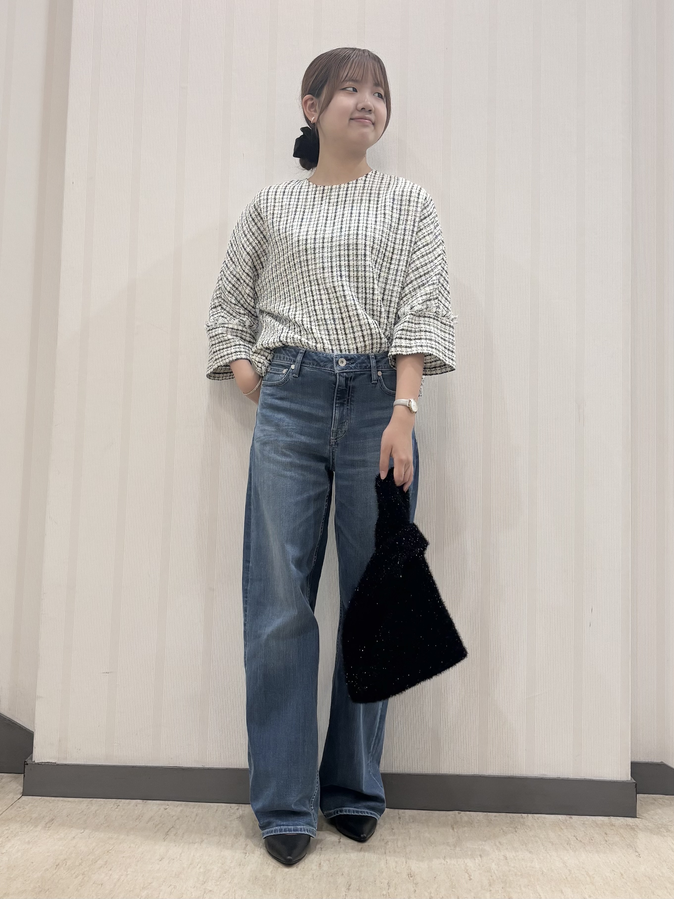 ちひさんの「INDIVI｜【褒められデニム】ワイドストレート デニムパンツ」を使ったコーディネート