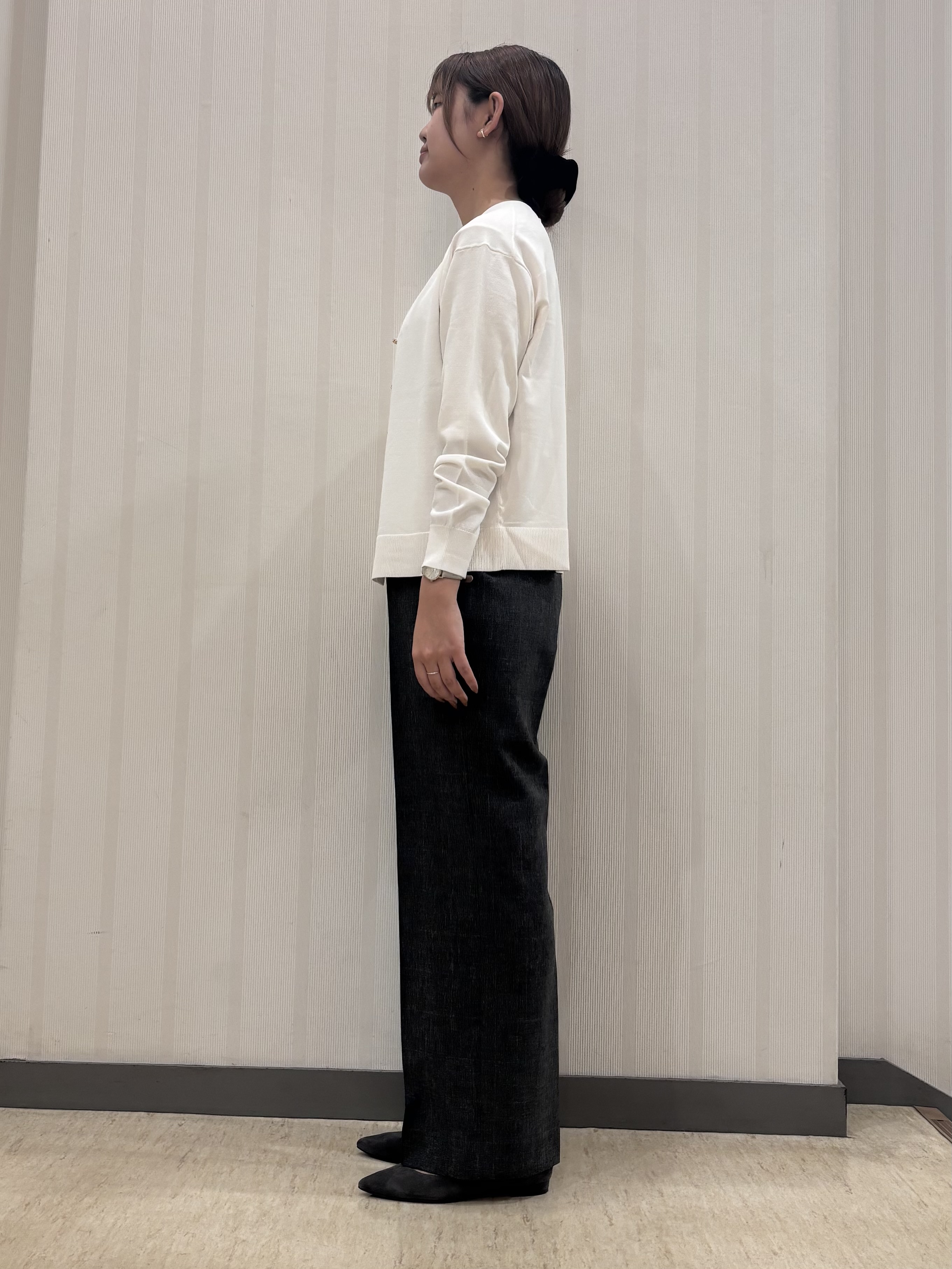 ちひさんの「INDIVI｜【UVケア／接触冷感】リネン風チェックストレートパンツ」を使ったコーディネート