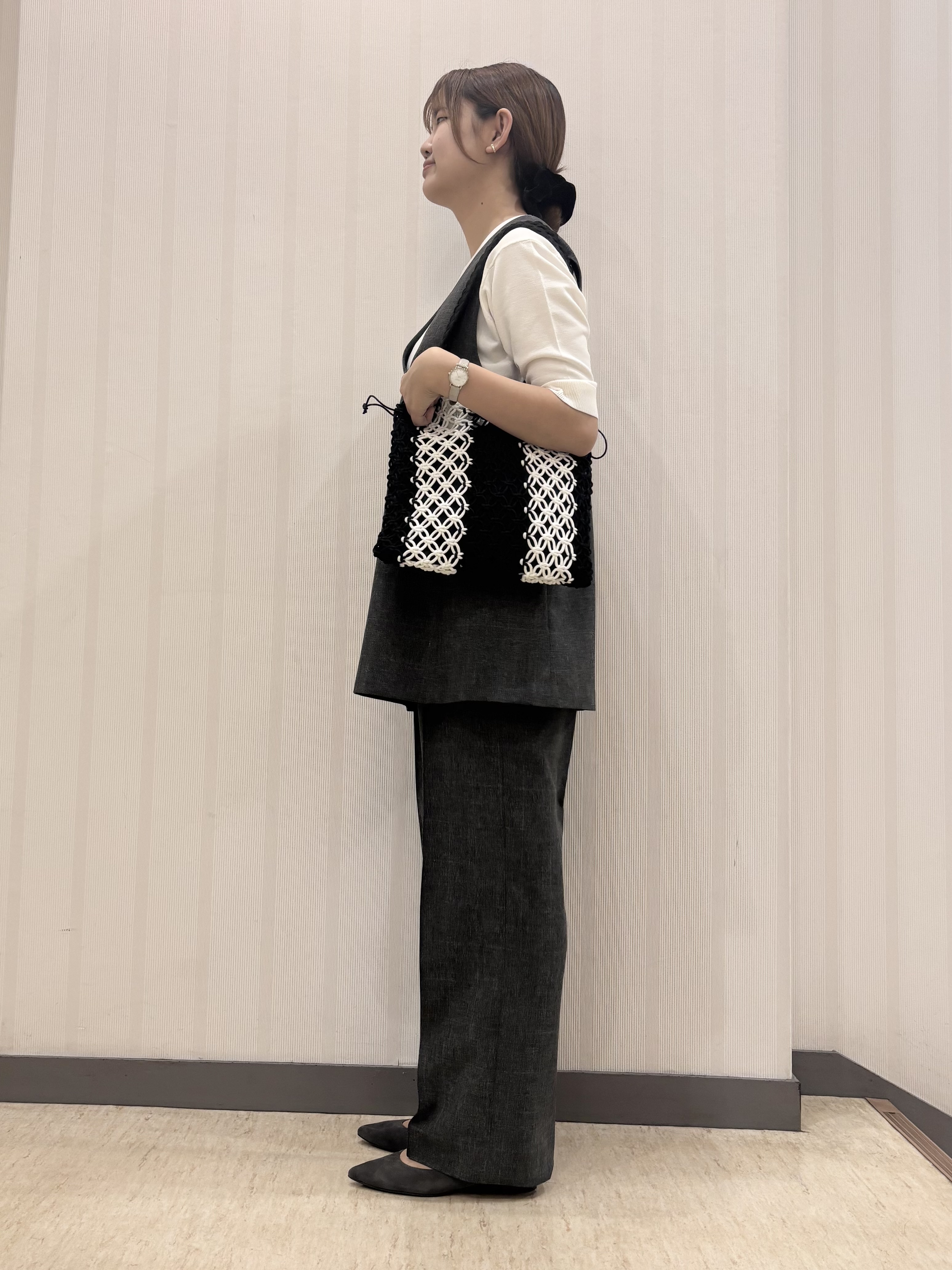 ちひさんの「INDIVI｜【UVケア／接触冷感】リネン風チェックストレートパンツ」を使ったコーディネート