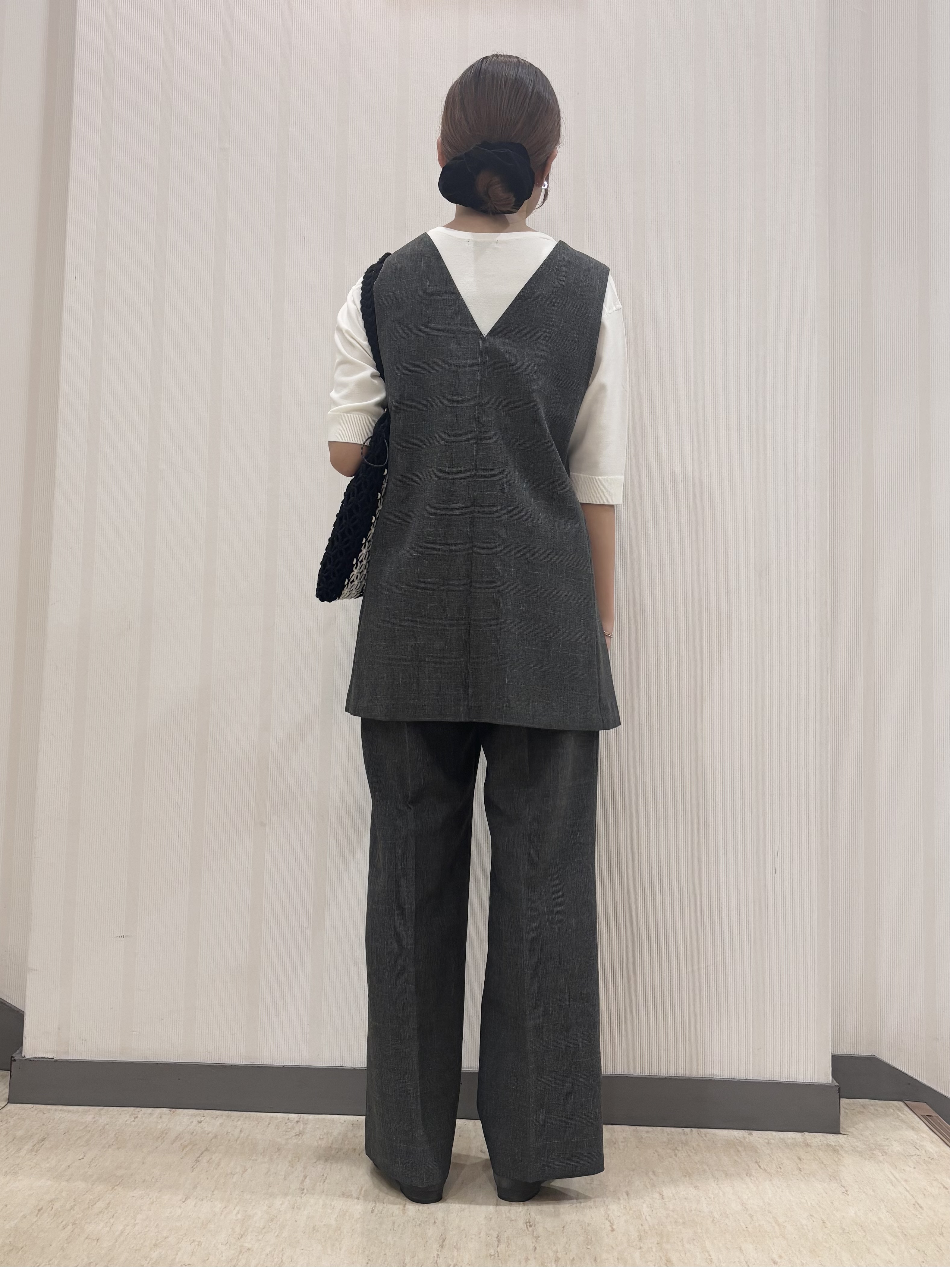 ちひさんの「INDIVI｜【UVケア／接触冷感】リネン風チェックストレートパンツ」を使ったコーディネート