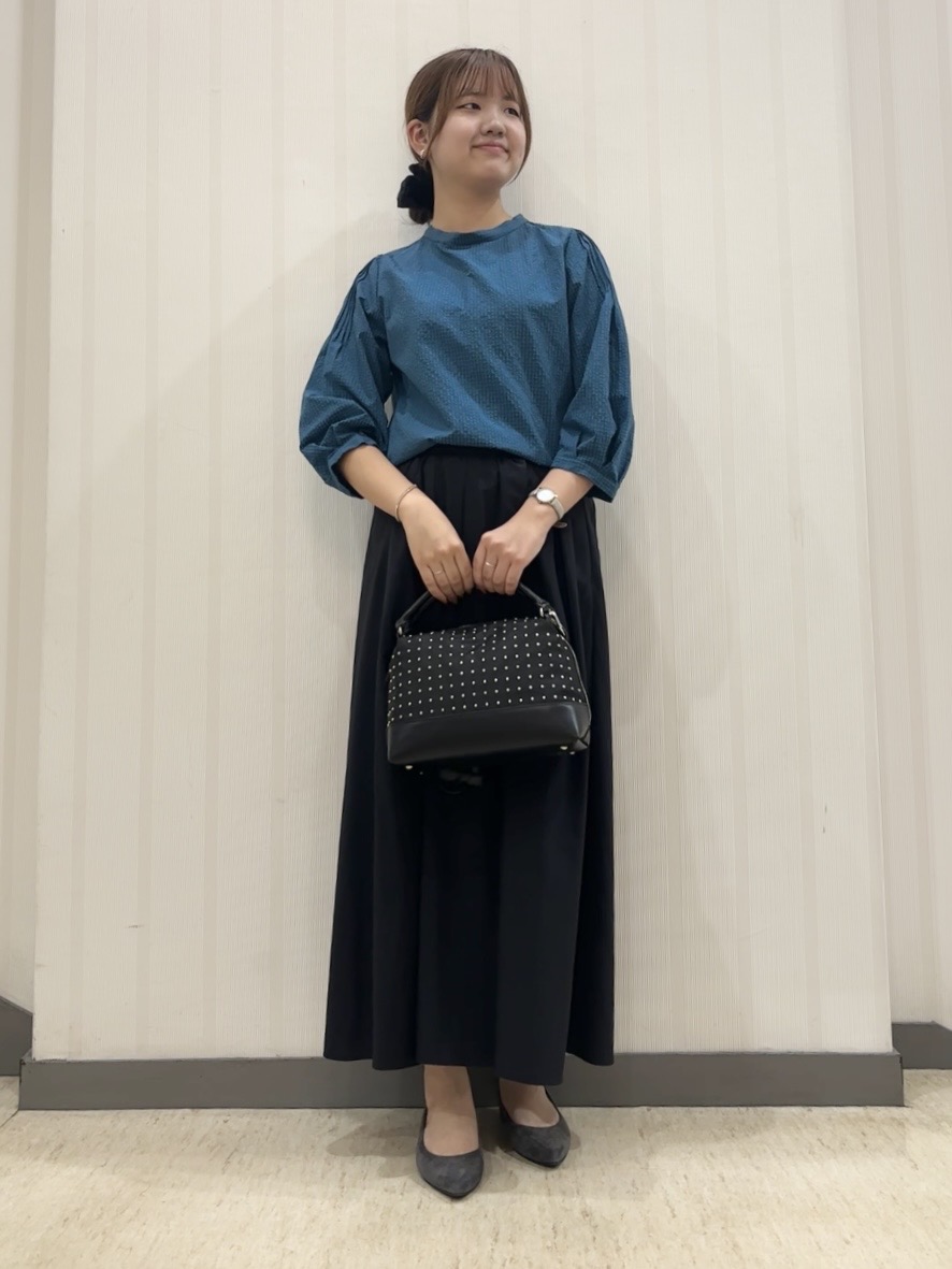 ちひさんの「INDIVI｜【UVケア／吸汗速乾】凹凸素材ミニスタンドトップス」を使ったコーディネート
